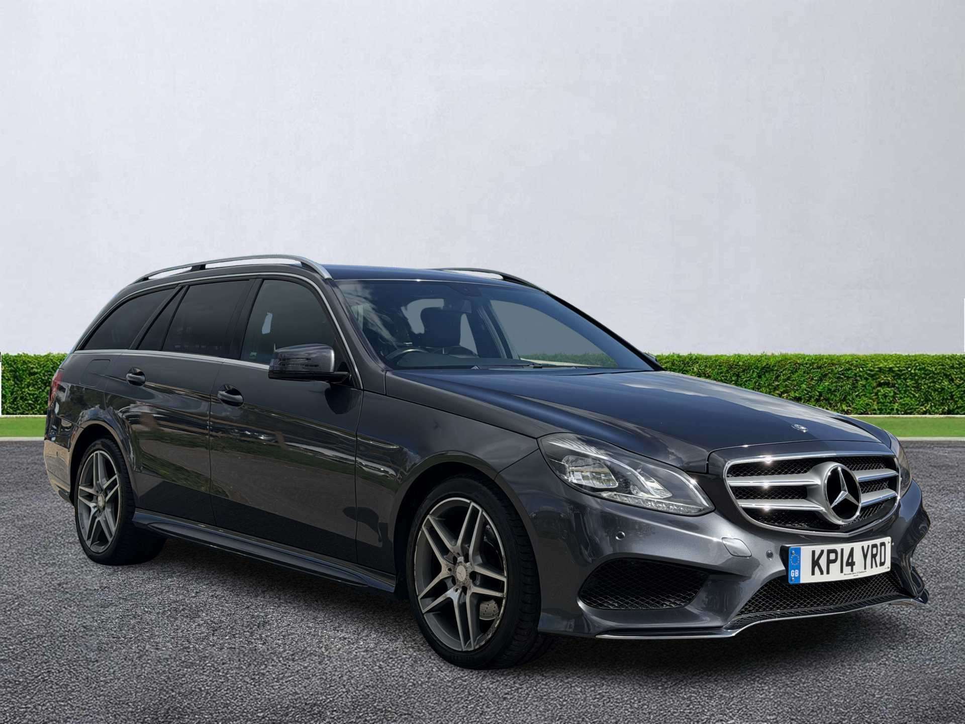 MERCEDES-BENZ E CLASS DIESEL ESTATE E220 Cdi Amg Sport 5Dr 7G-Tronic