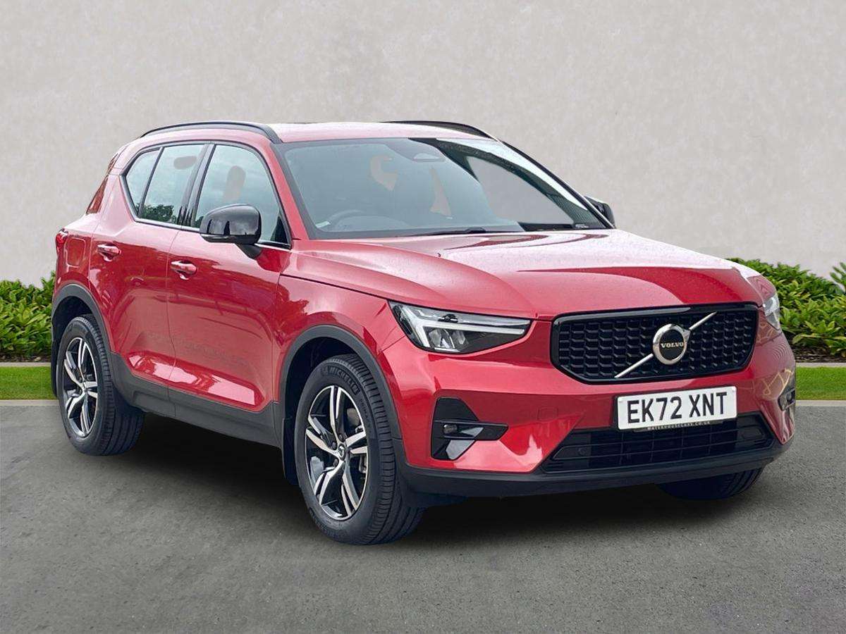 VOLVO XC40 ESTATE 2.0 B4P Plus Dark 5Dr Awd Auto