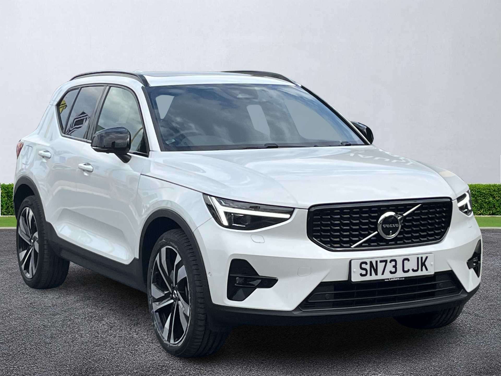 VOLVO XC40 ESTATE 2.0 B3P Ultimate Dark 5Dr Auto