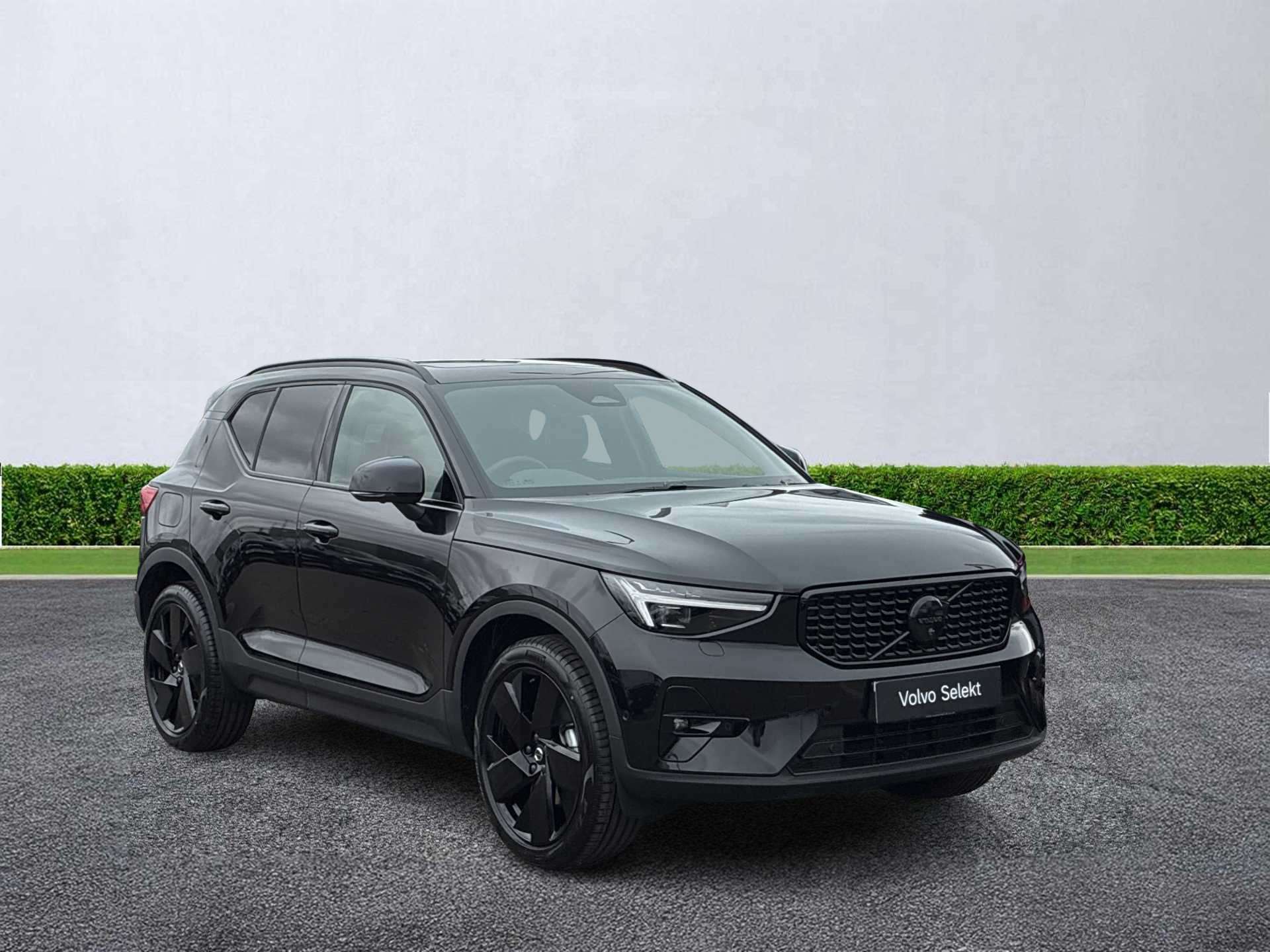 VOLVO XC40 ESTATE 2.0 B4P Ultra Black Edition 5Dr Auto