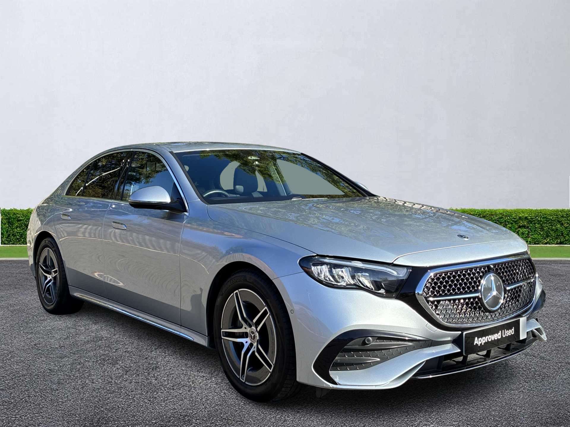 MERCEDES-BENZ E CLASS SALOON E200 Amg Line 4Dr 9G-Tronic