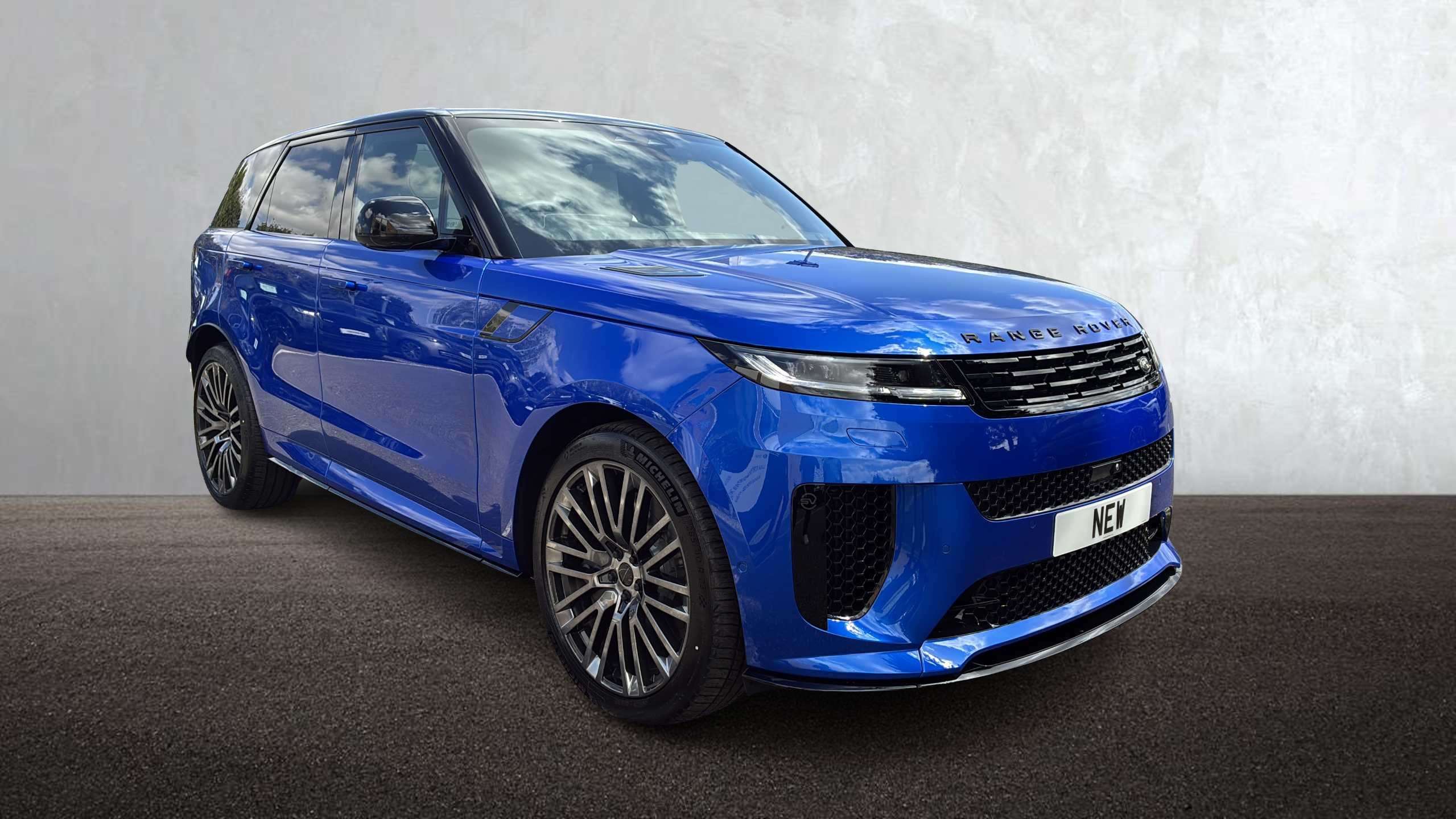 LAND ROVER RANGE ROVER SPORT ESTATE SPECIAL EDITIONS 4.4 P635 V8 Sv Ultimate Edition 5Dr Auto