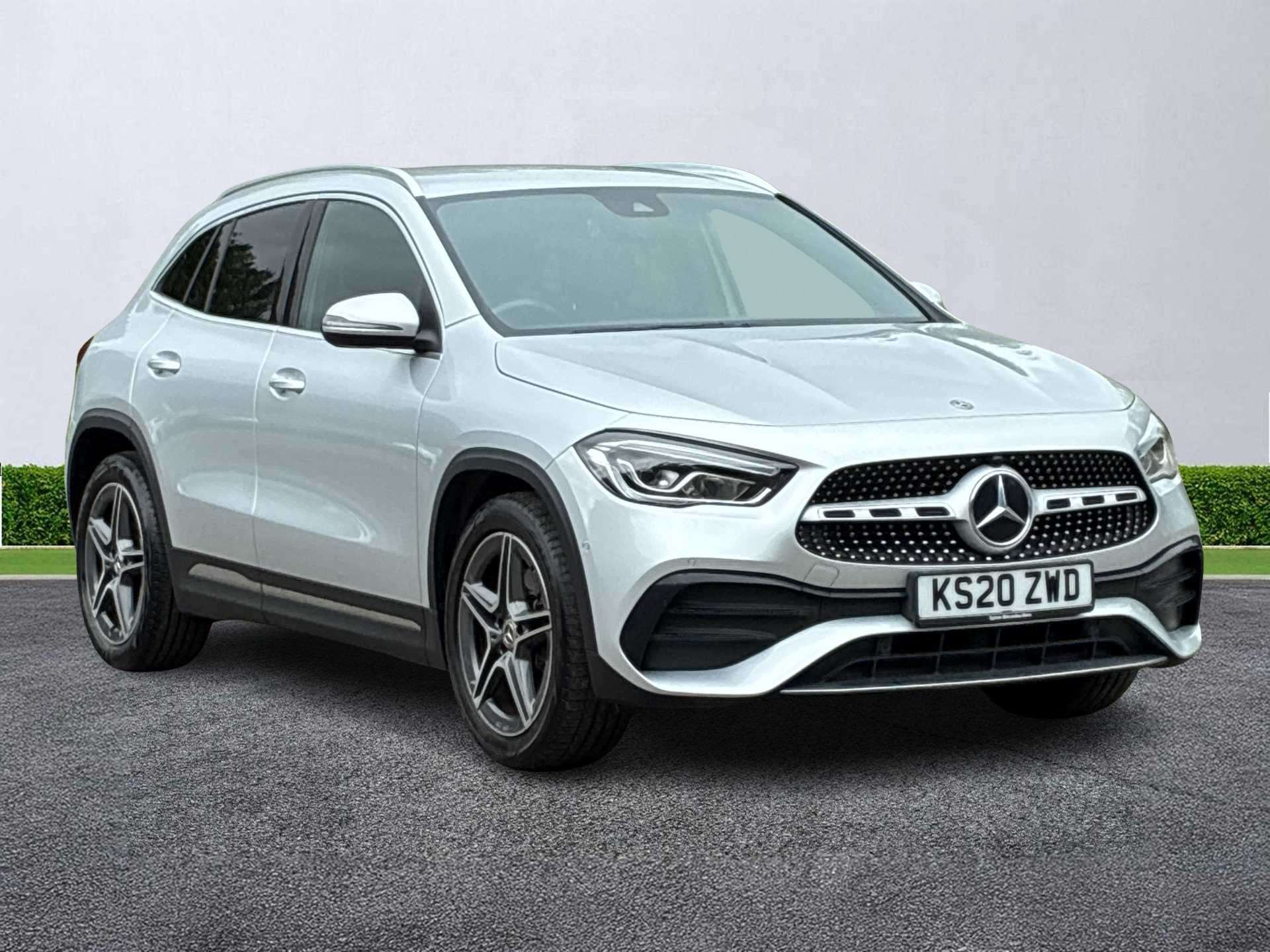 2020 MERCEDES GLA HATCHBACK 2020 GLA 200 AMG LINE EXECUTIVE 5DR AUTO AMG LINE EXECUTIVE... photo