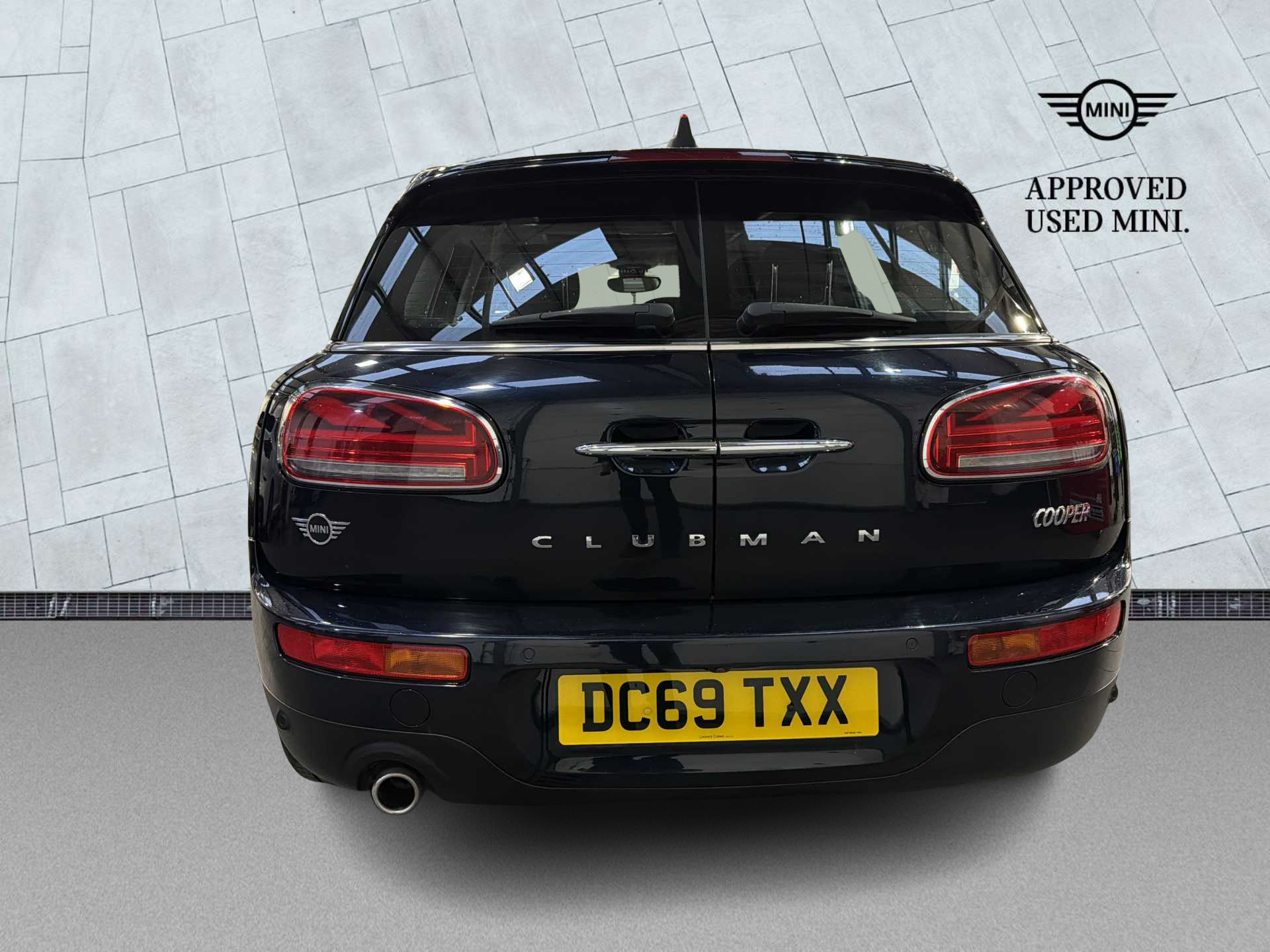 Used MINI CLUBMAN 1.5 Cooper Classic 6Dr 2019 | Lookers MINI