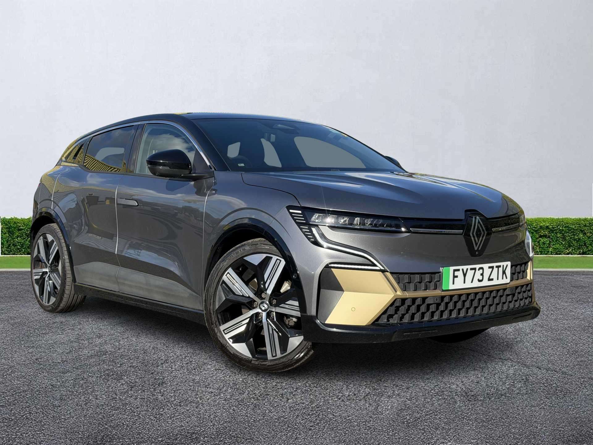 RENAULT MEGANE E-TECH HATCHBACK Ev60 160Kw Iconic 60Kwh Optimum Charge 5Dr Auto