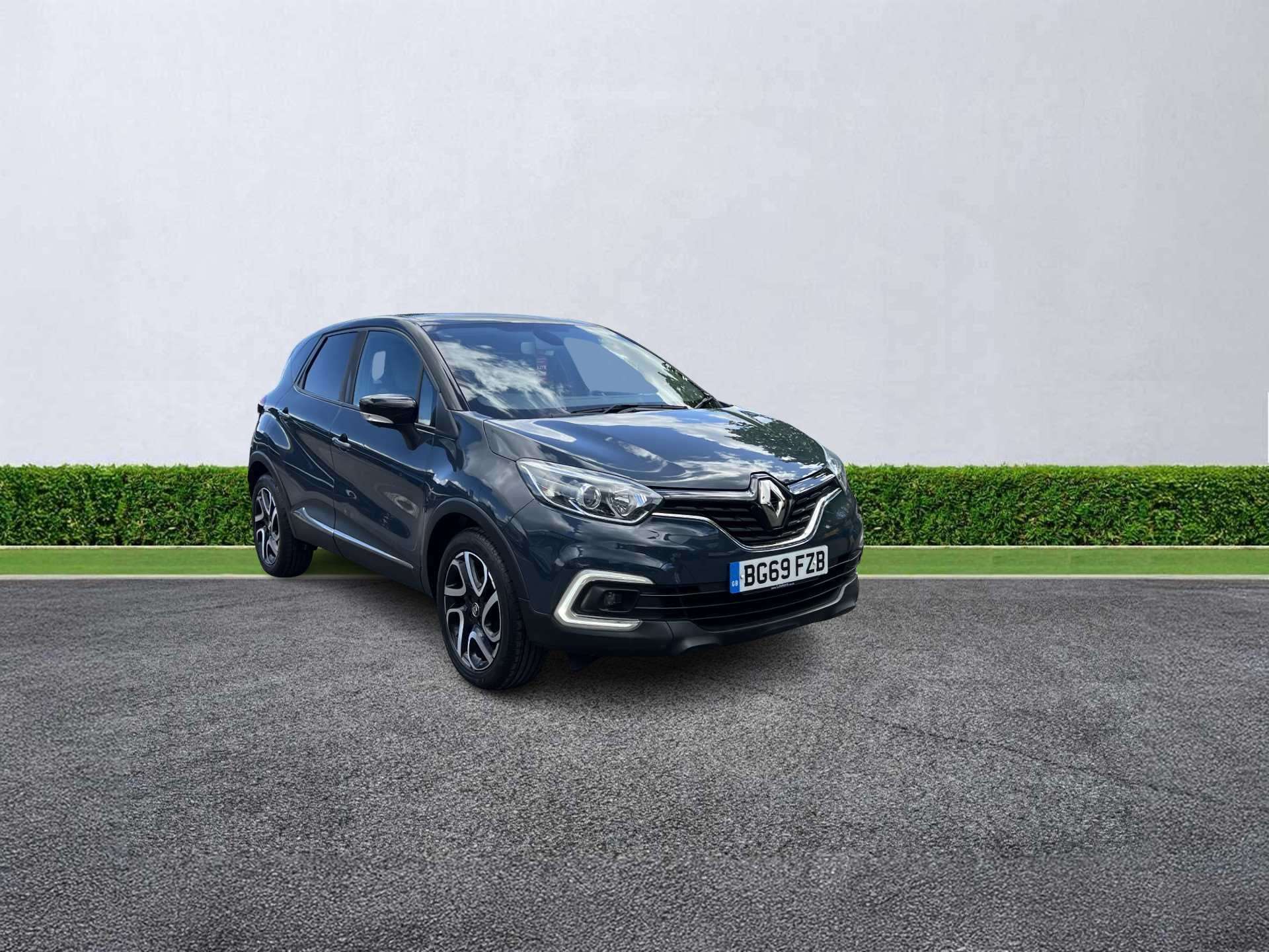 2019 RENAULT CAPTUR HATCHBACK 2019 0.9 TCE 90 ICONIC 5DR CAR PLAY PETROL HATCHBACK MANUAL... photo