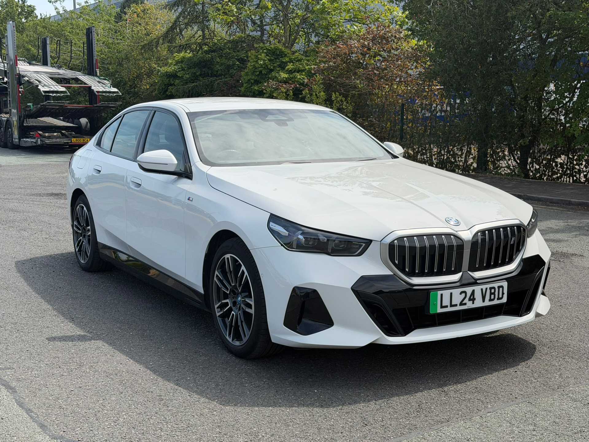 2024 BMW I5