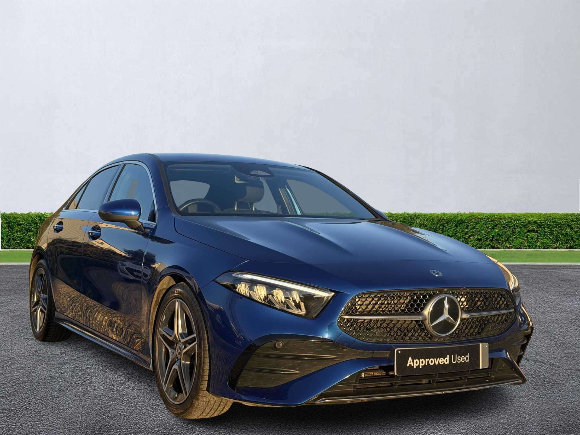 MERCEDES-BENZ A CLASS SALOON A200 Amg Line Executive 4Dr Auto