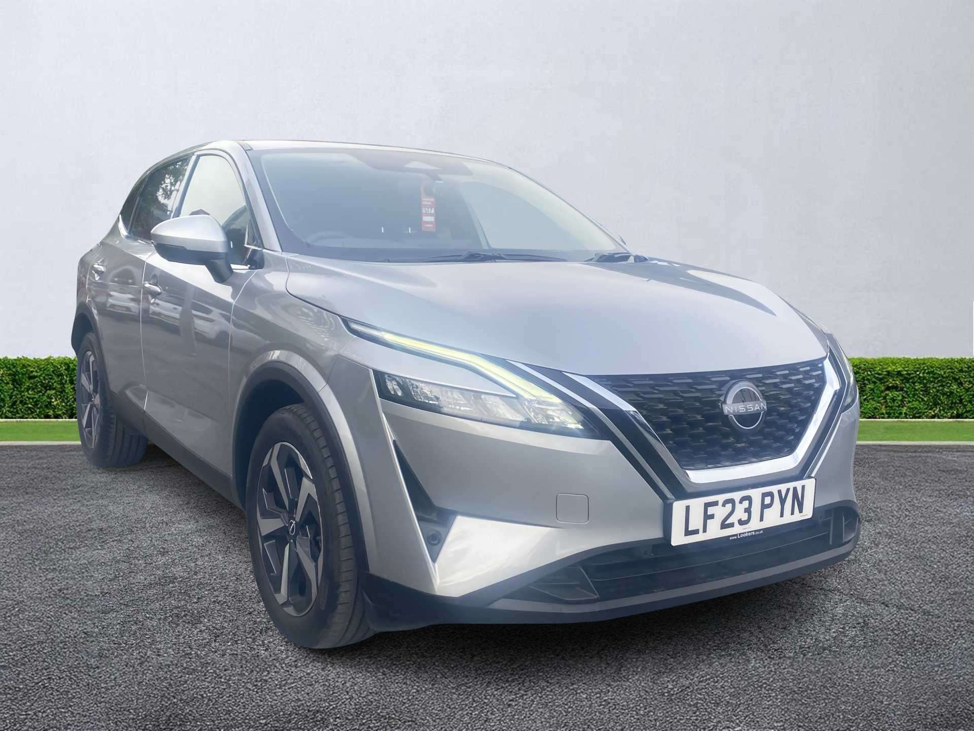 NISSAN QASHQAI HATCHBACK 1.3 Dig-T Mh 158 N-Connecta 5Dr Xtronic