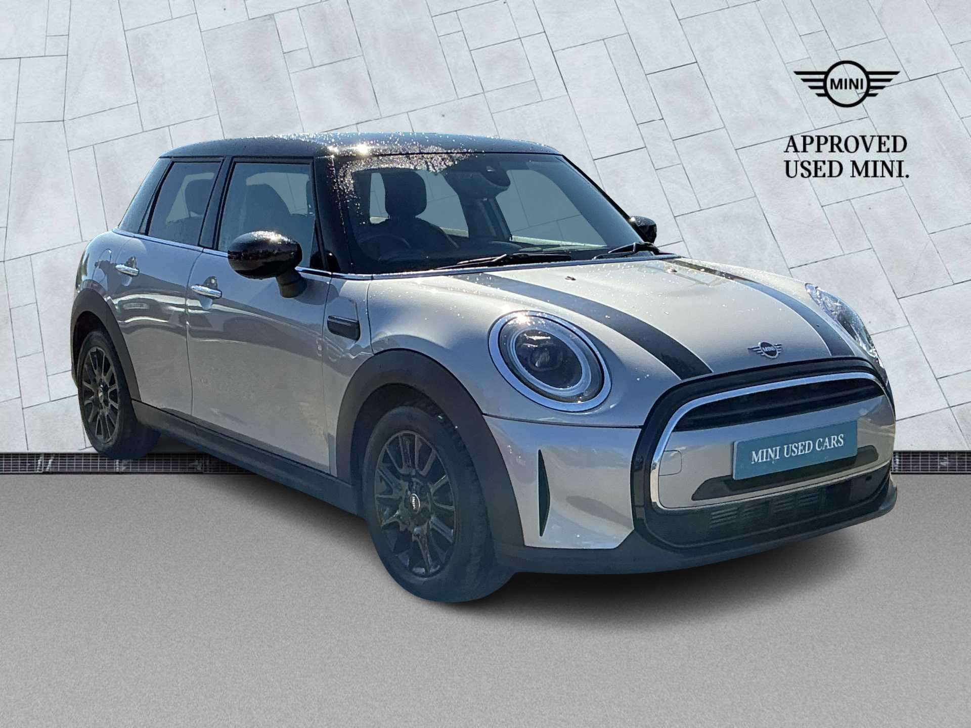 Used MINI HATCHBACK 1.5 Cooper Classic Premium 5Dr Auto 2023 | Lookers MINI