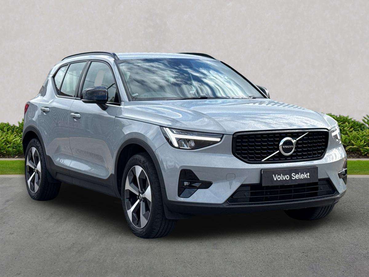 VOLVO XC40 ESTATE 2.0 B3P Plus Dark 5Dr Auto
