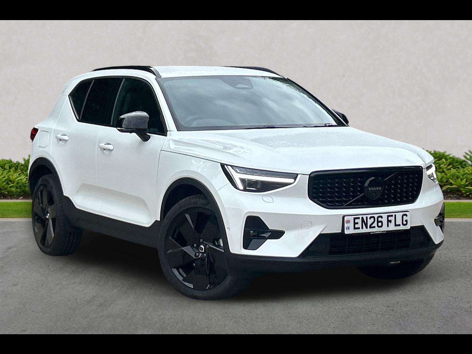 VOLVO XC40 ESTATE 2.0 B3P Plus Pro Black Edition 5Dr Auto