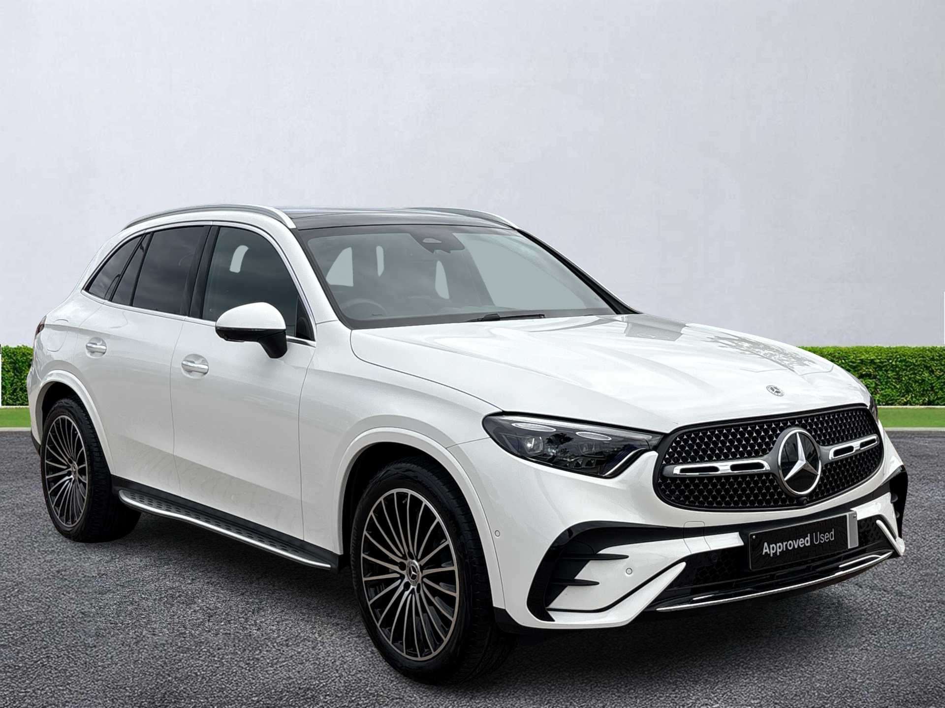 2025 Mercedes-Benz GLC