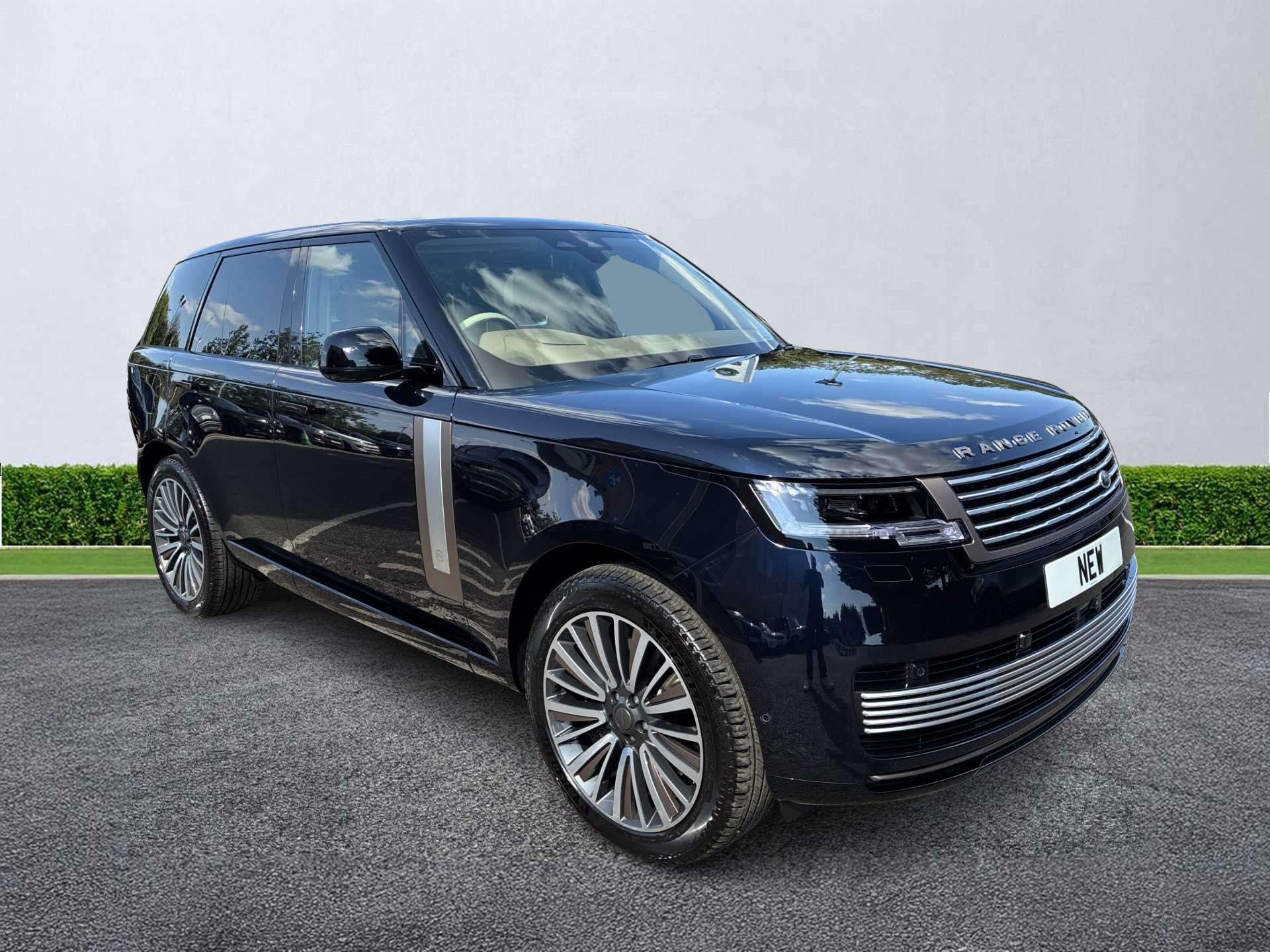 LAND ROVER RANGE ROVER ESTATE 3.0 P550E Sv 4Dr Auto