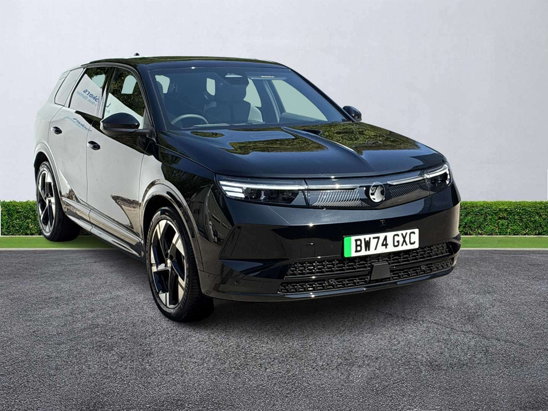 VAUXHALL GRANDLAND ELECTRIC HATCHBACK 157Kw Ultimate 73Kwh 5Dr Auto [Panoramic Roof]