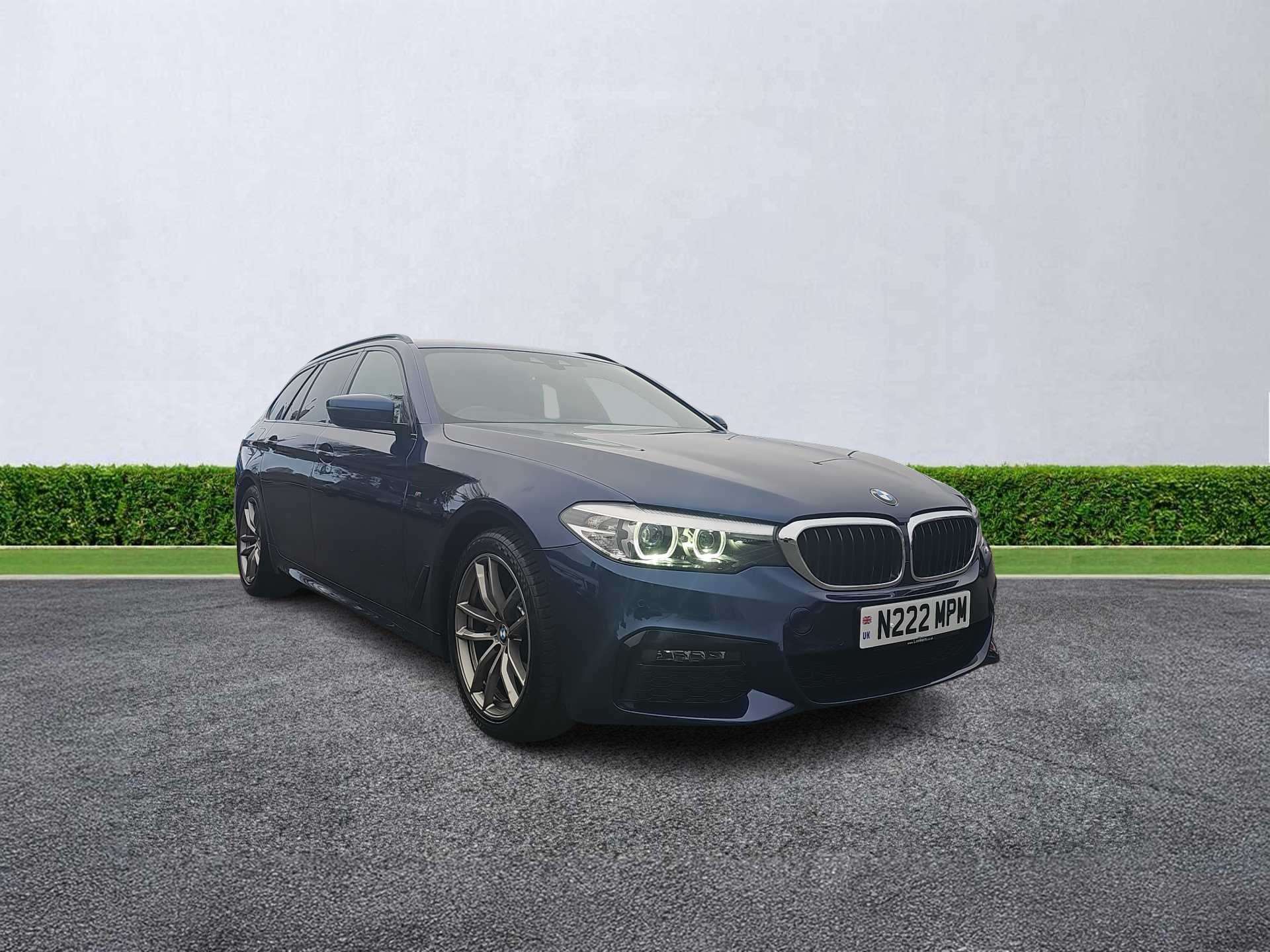 BMW 5 SERIES DIESEL TOURING 520d xDrive M Sport 5dr Auto