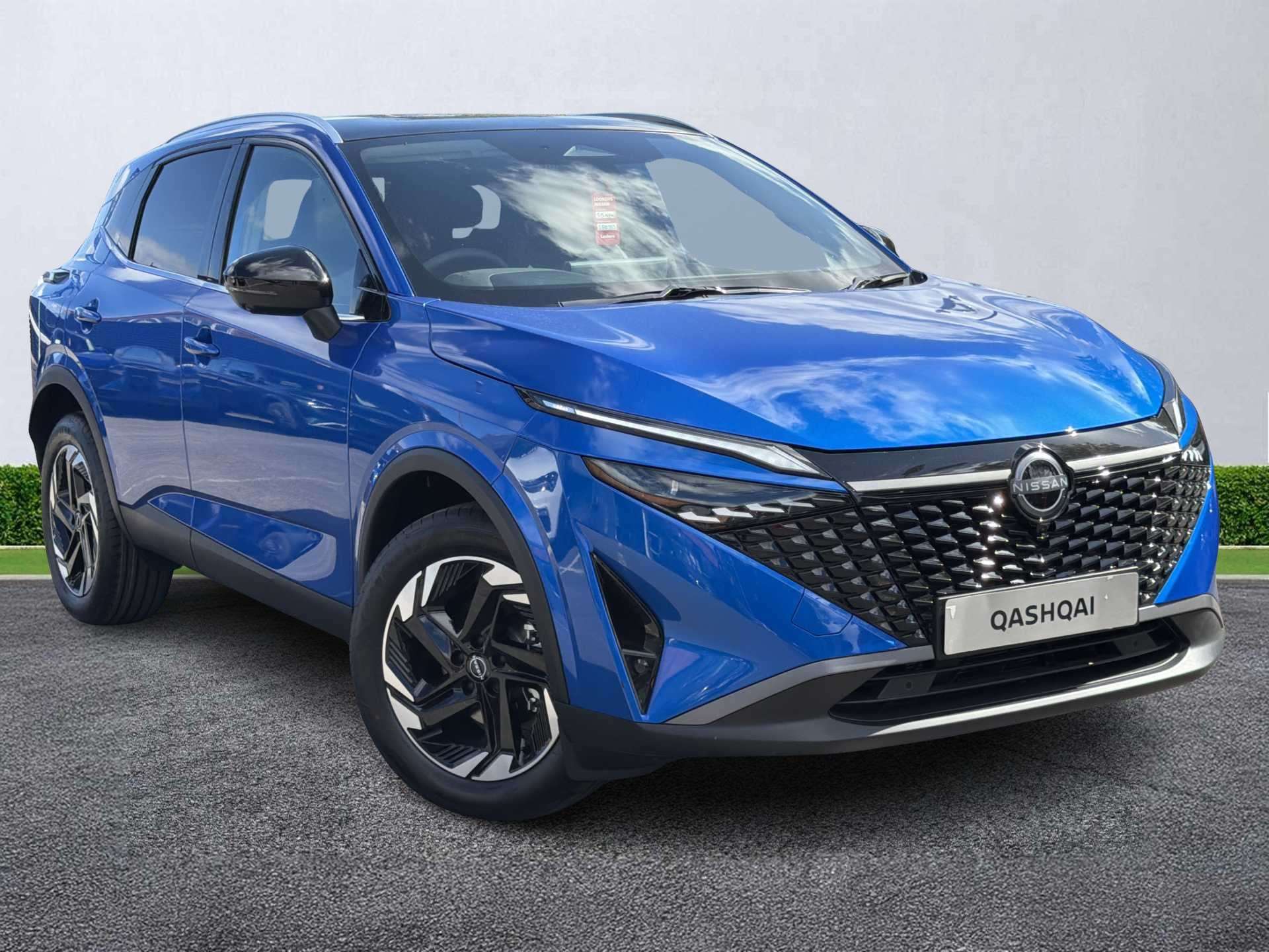 NISSAN QASHQAI HATCHBACK 1.3 Dig-T Mh 158 N-Connecta [Glass Roof] 5Dr