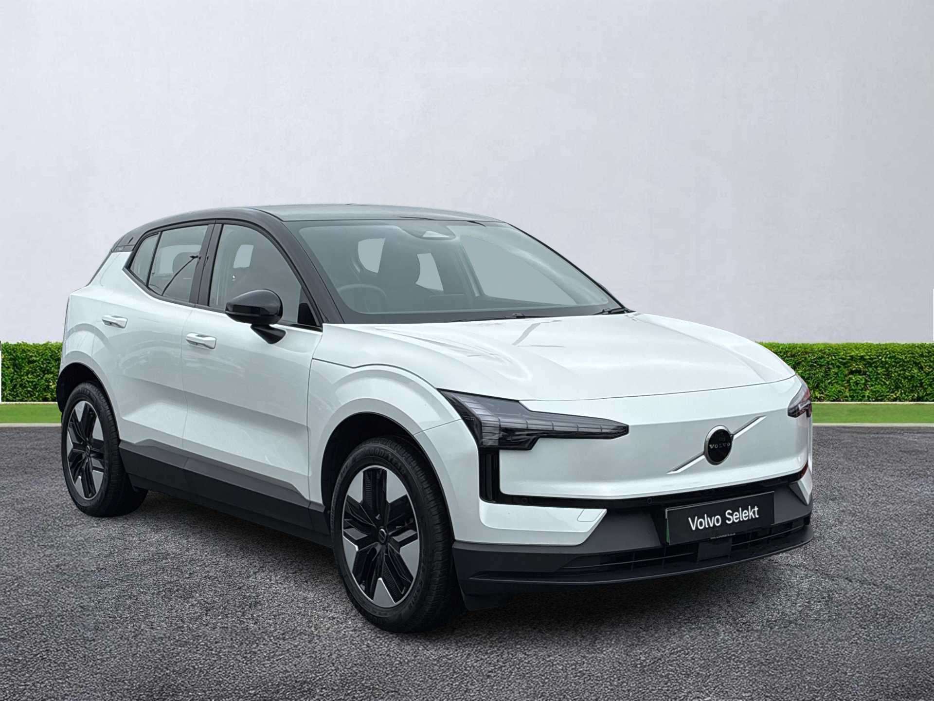 VOLVO EX30 ESTATE 200Kw Single Motor Plus 51Kwh 5Dr Auto
