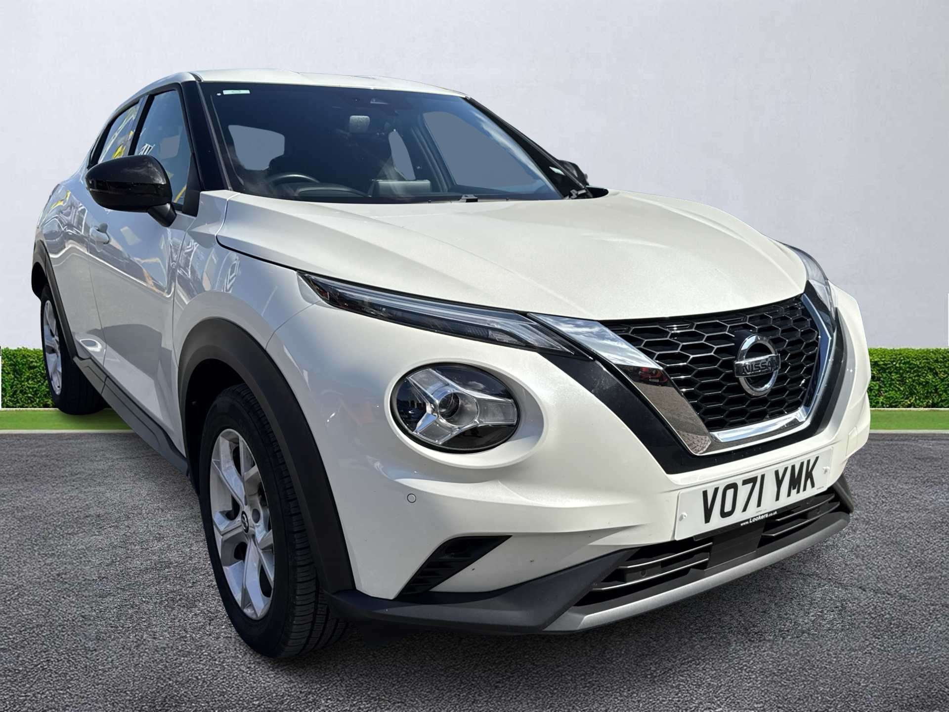 NISSAN JUKE HATCHBACK 1.0 Dig-T 114 N-Connecta 5Dr