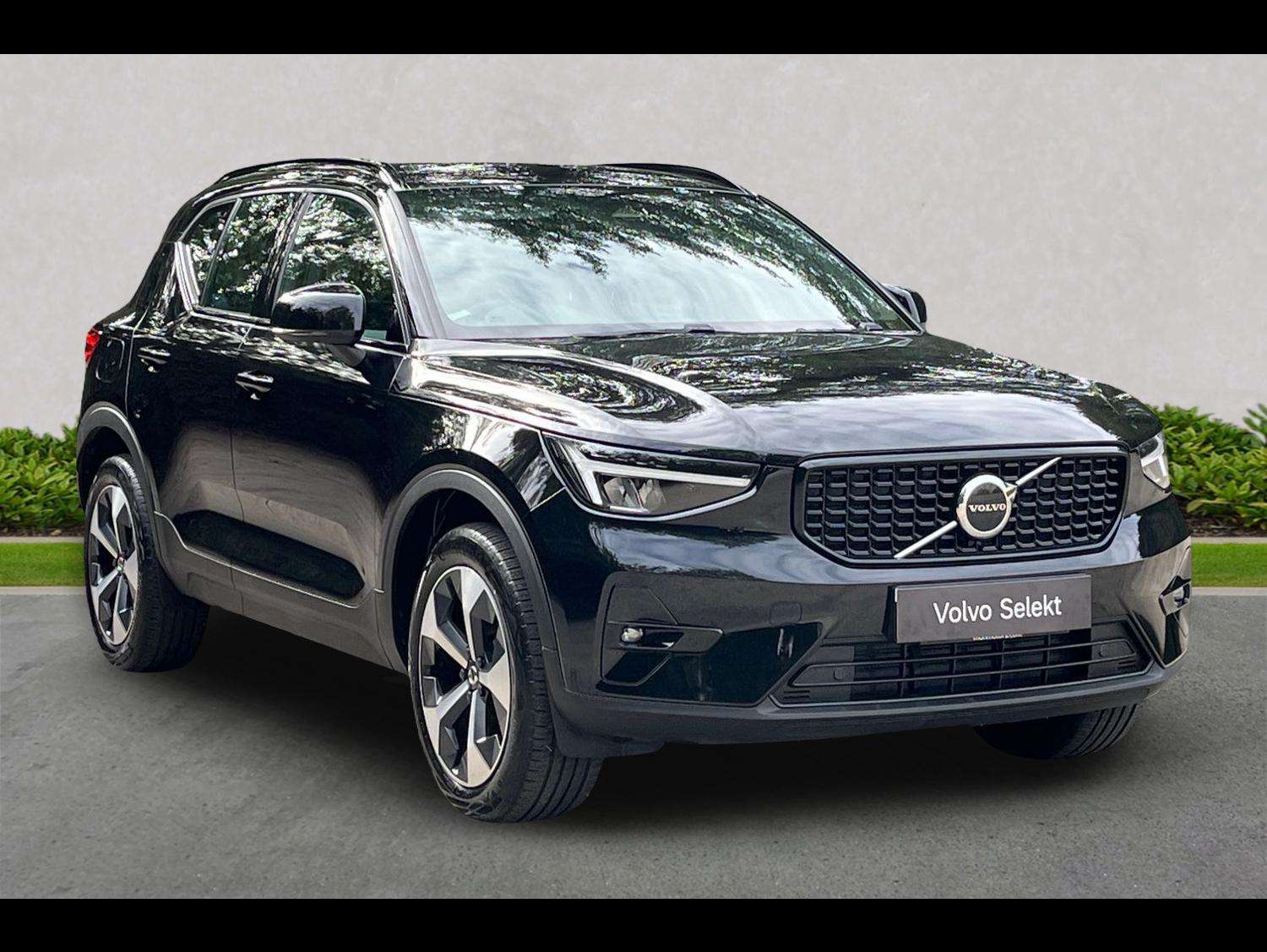 VOLVO XC40 ESTATE 2.0 B3P Plus Dark 5Dr Auto