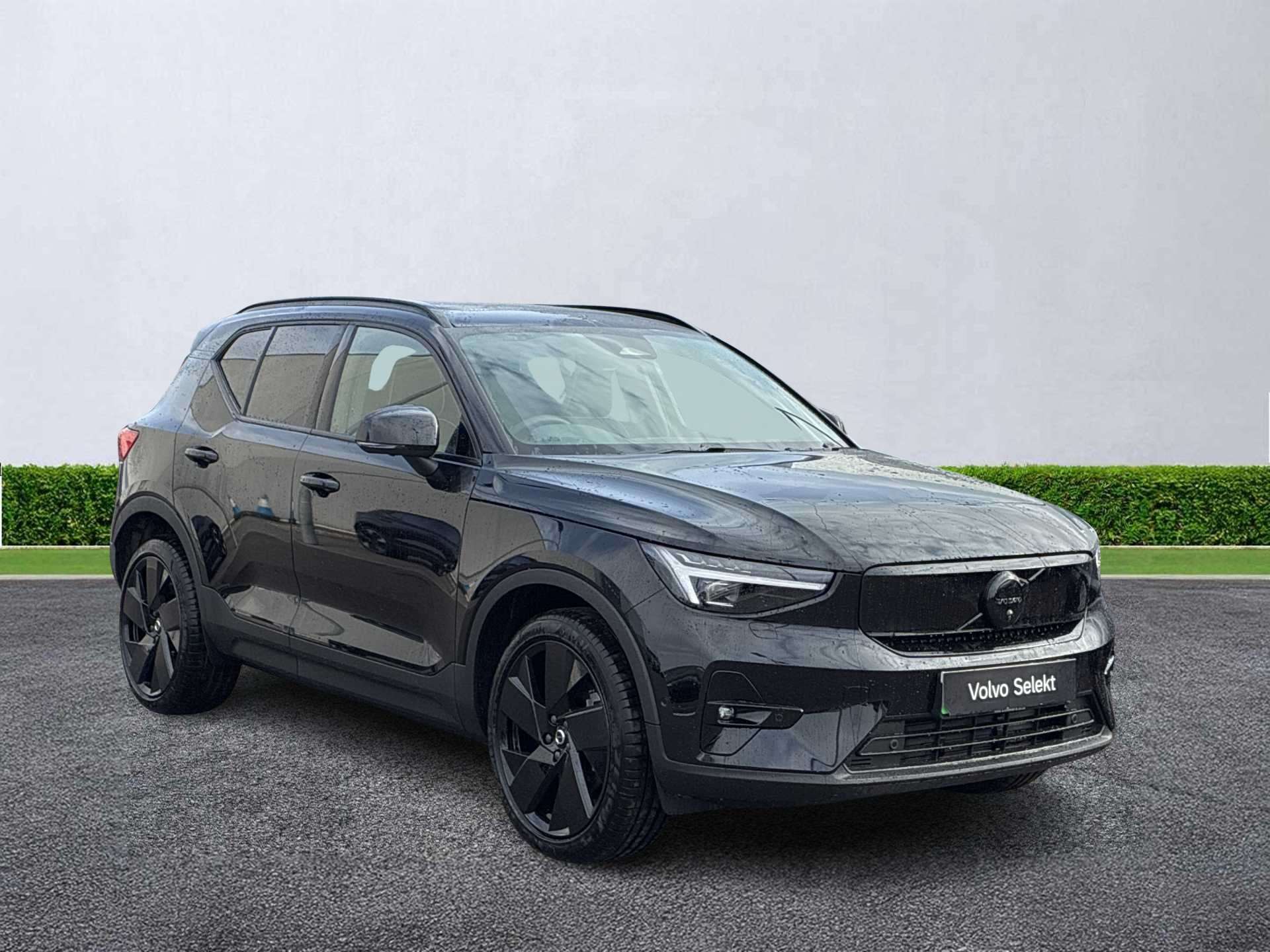 2026 Volvo EX40