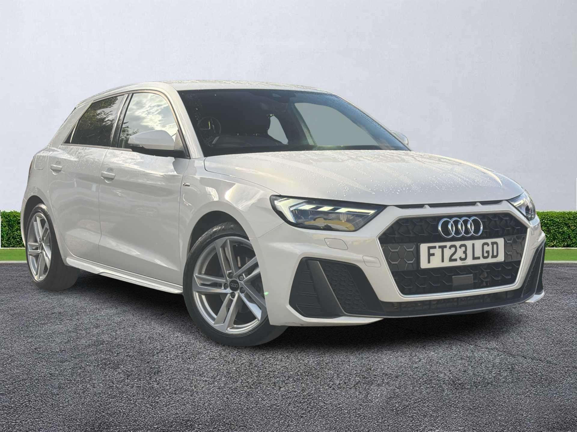 AUDI A1 SPORTBACK 30 Tfsi 110 S Line 5Dr