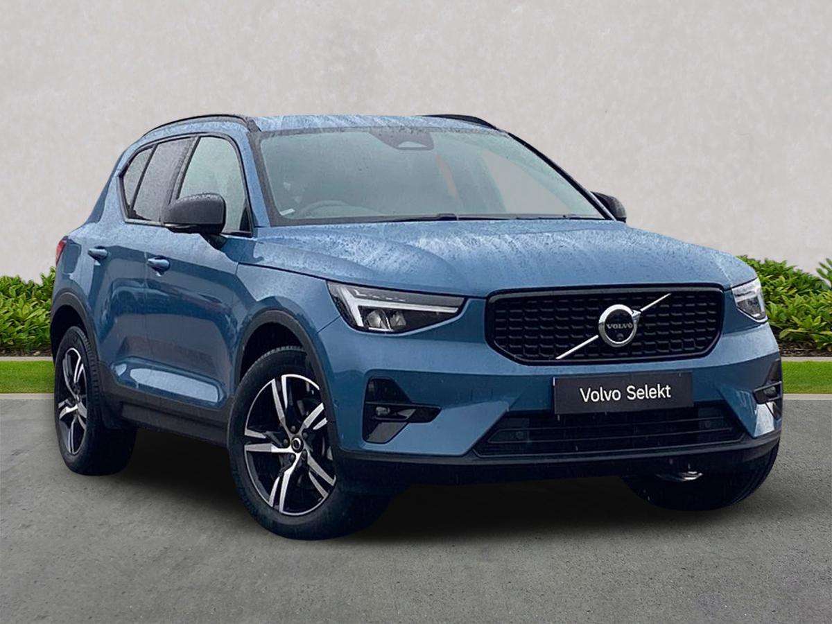 2023 Volvo XC40