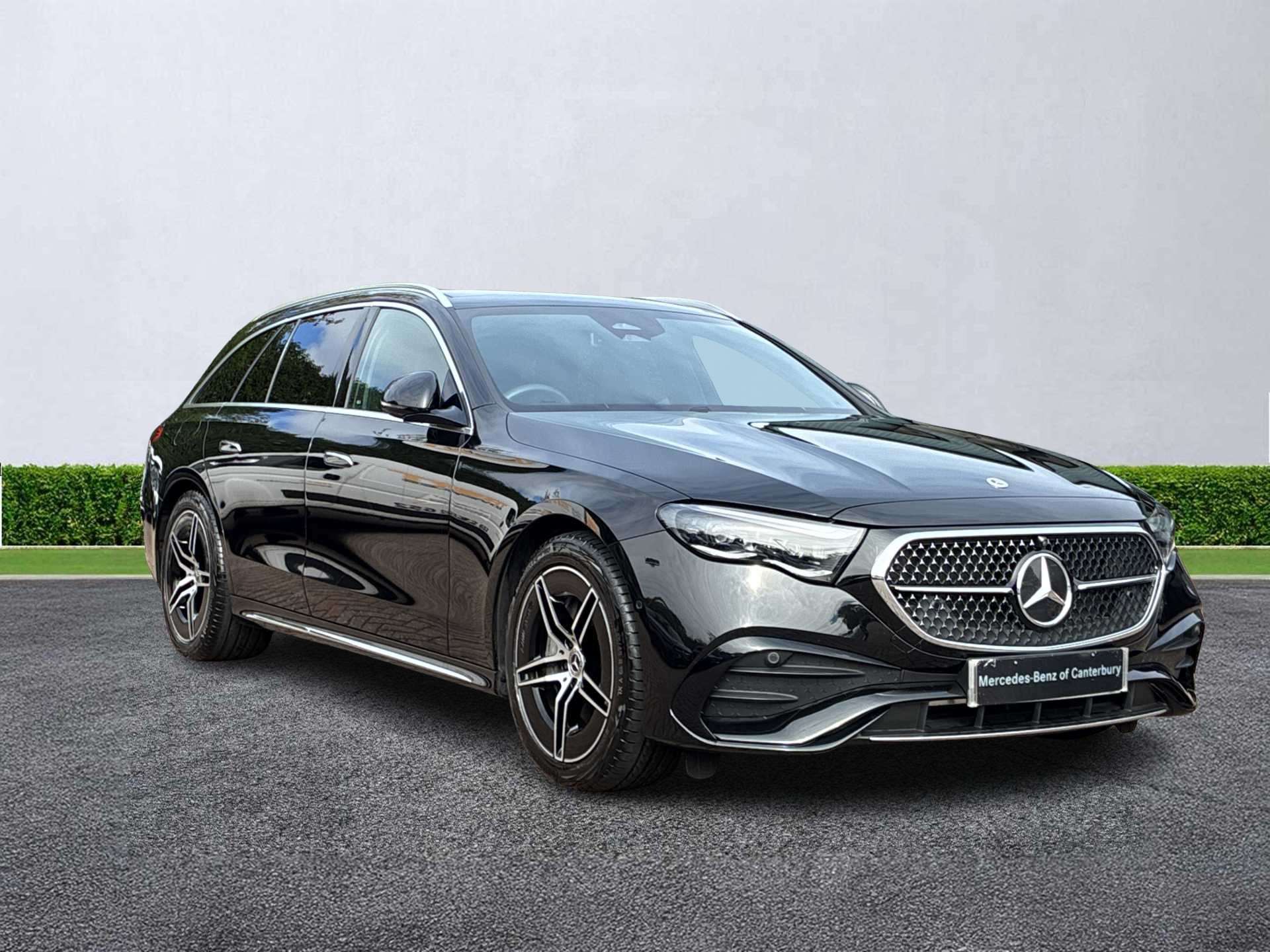 MERCEDES-BENZ E CLASS ESTATE E200 Amg Line Premium 5Dr 9G-Tronic [Pan Roof]