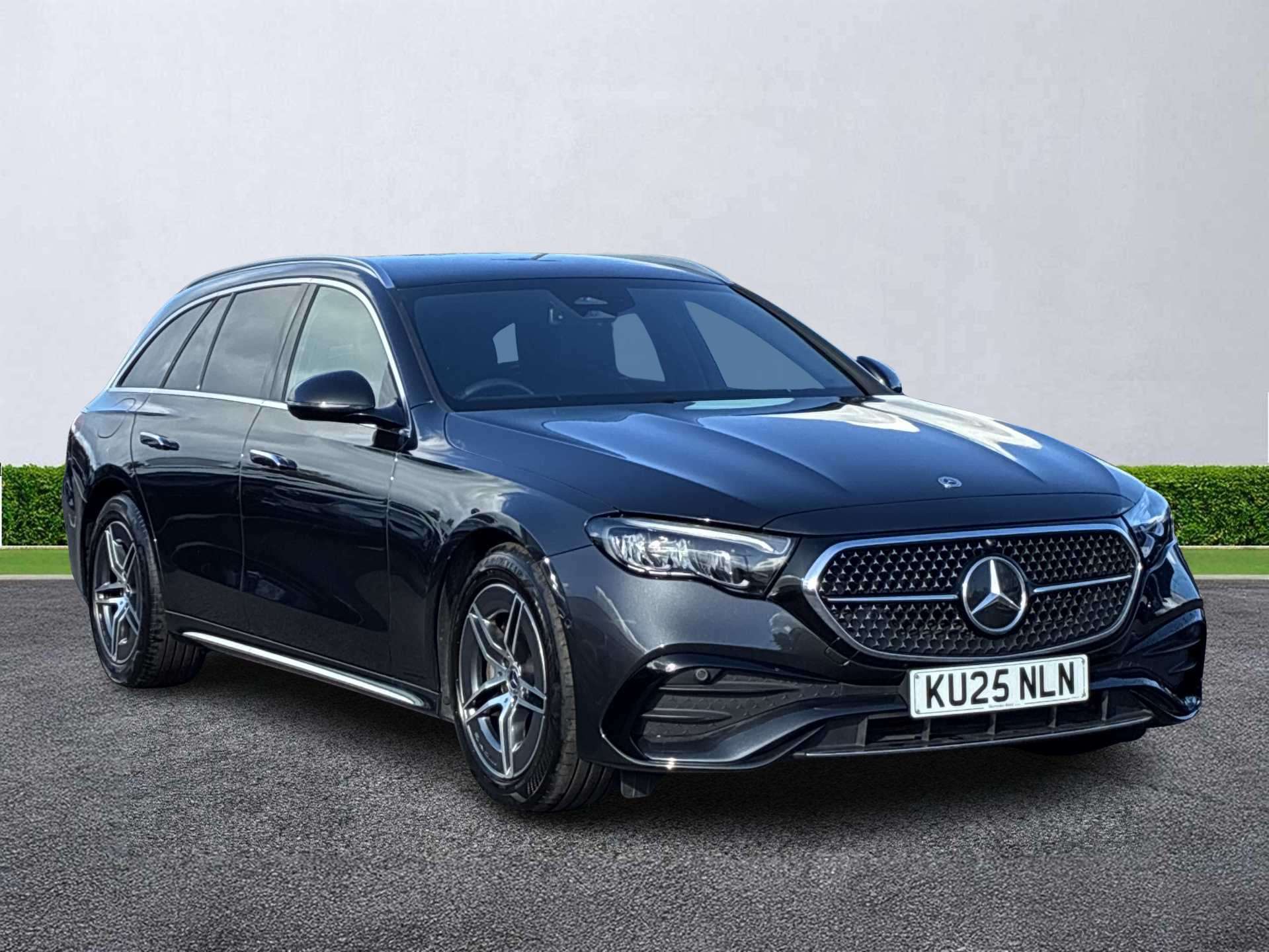 MERCEDES-BENZ E CLASS ESTATE E200 Amg Line 5Dr 9G-Tronic