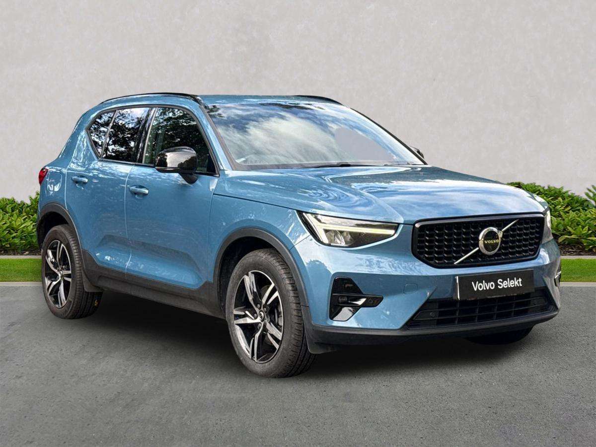 VOLVO XC40 ESTATE 2.0 B3P Plus Dark 5Dr Auto