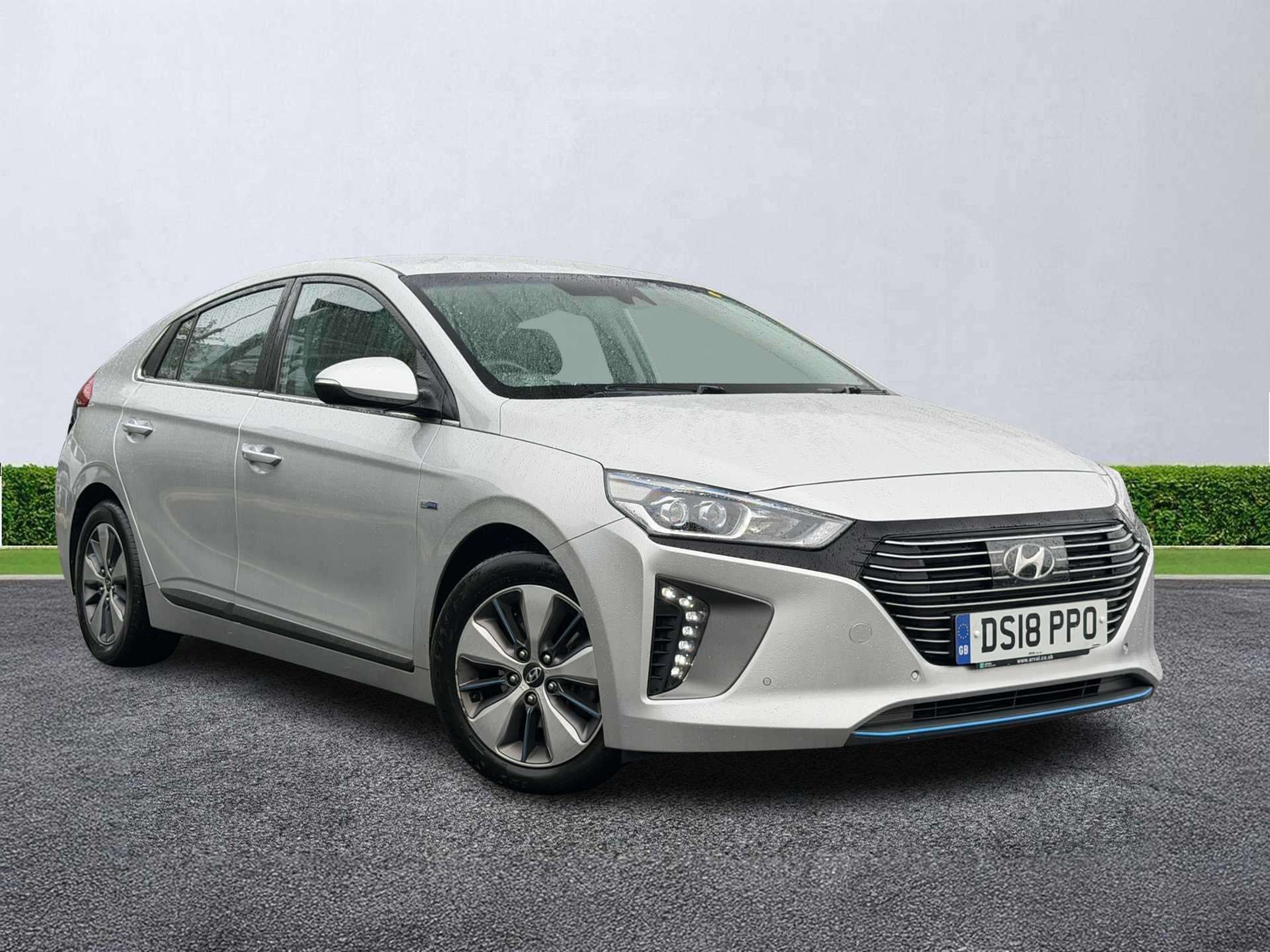 HYUNDAI IONIQ HATCHBACK 1.6 Gdi Plug-In Hybrid Premium Se 5Dr Dct
