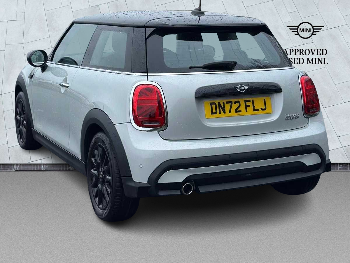 Used MINI HATCHBACK 1.5 Cooper Classic 3Dr Auto 2022 | Lookers MINI
