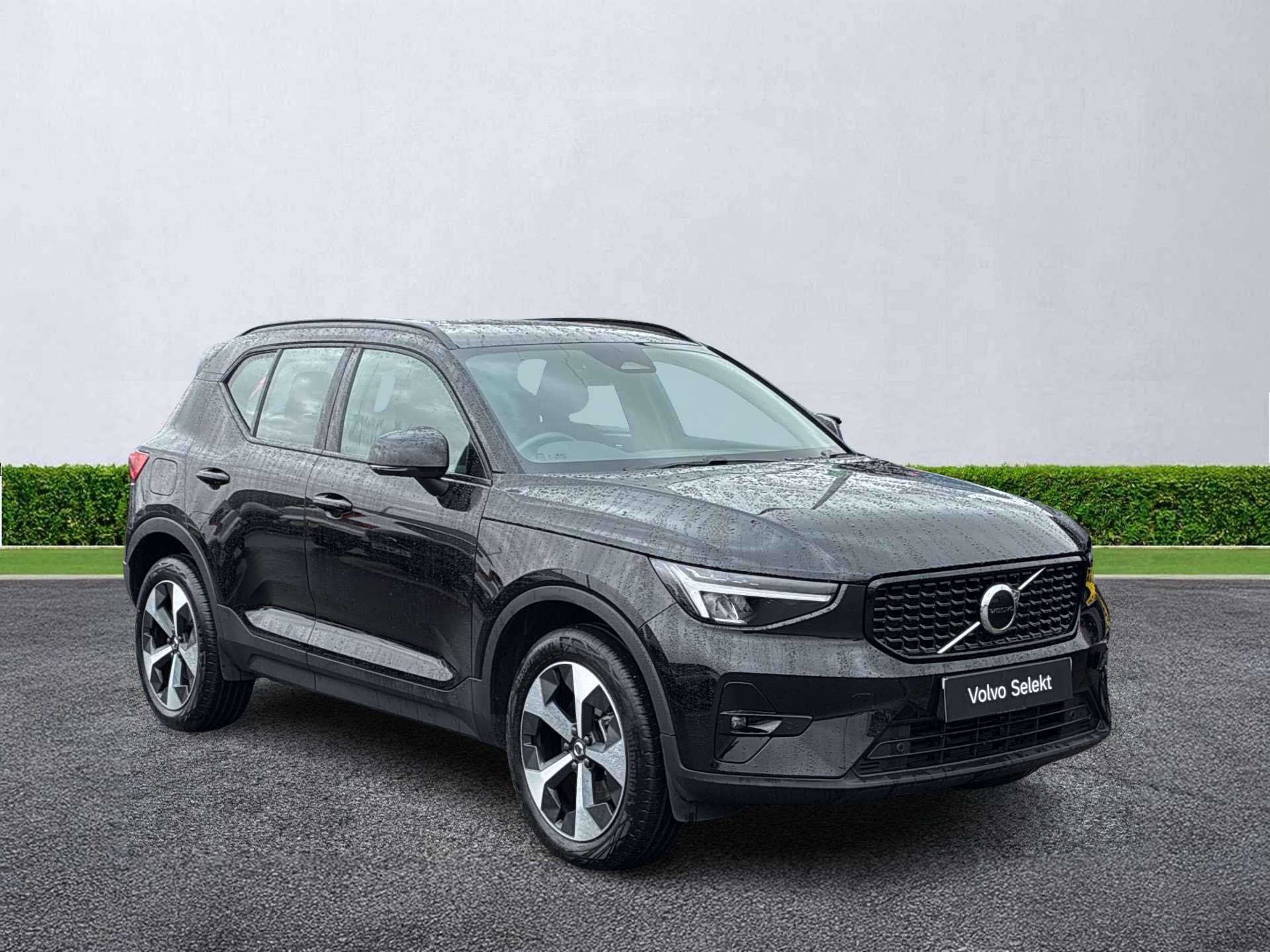 VOLVO XC40 ESTATE 2.0 B3P Plus Dark 5Dr Auto