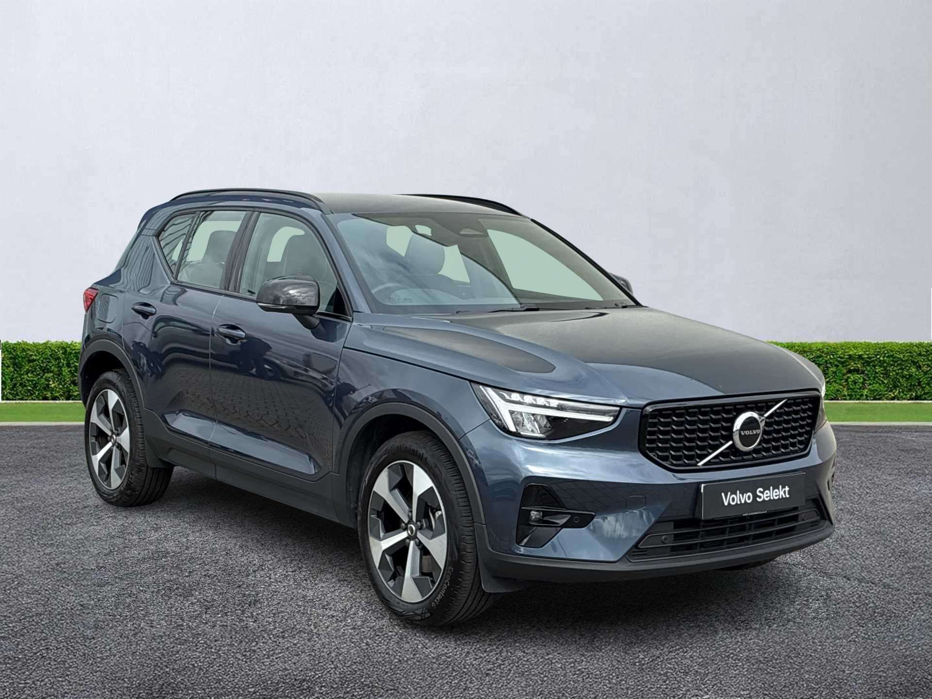VOLVO XC40 ESTATE 2.0 B3P Plus Dark 5Dr Auto