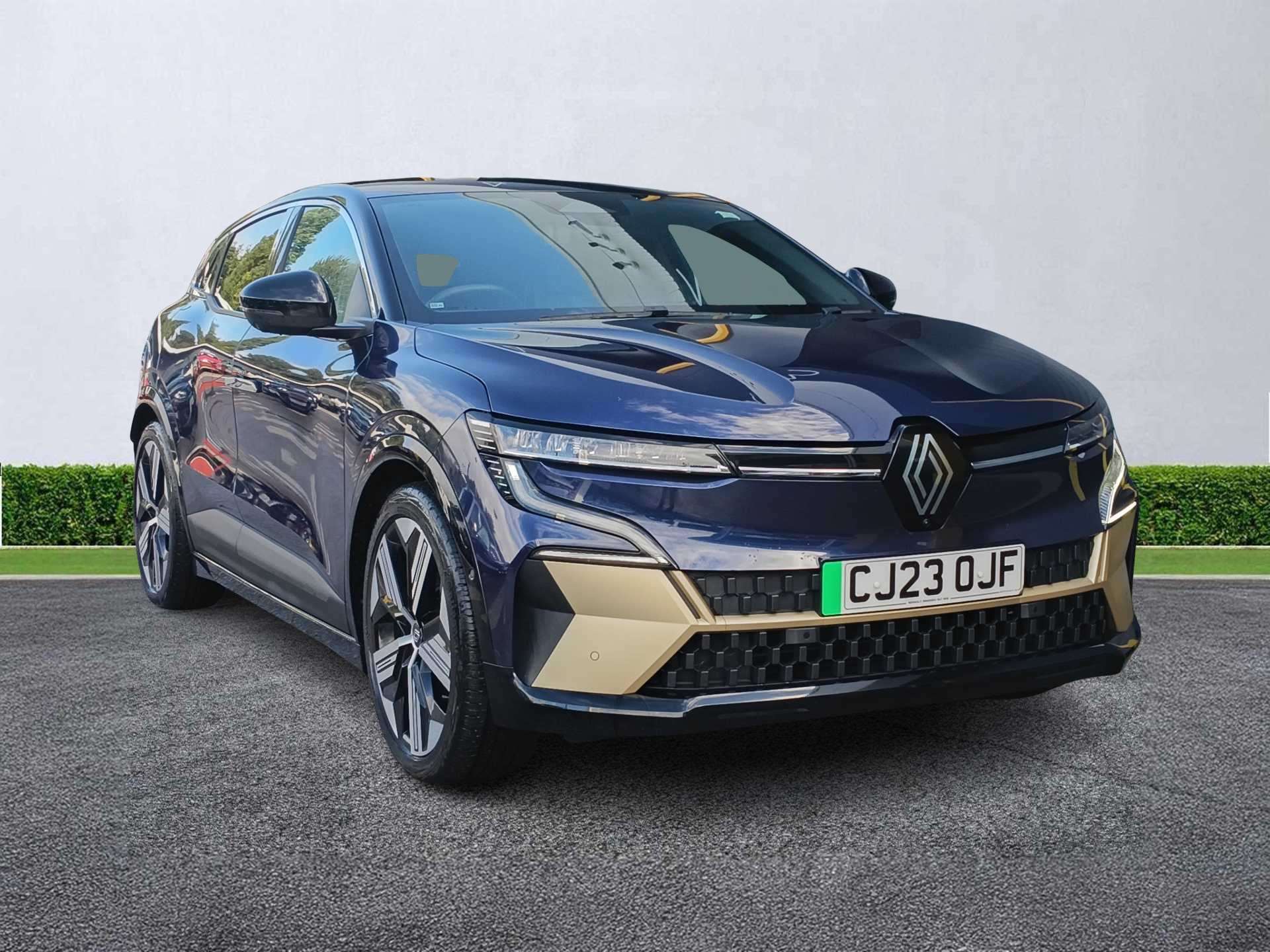 RENAULT MEGANE E-TECH HATCHBACK Ev60 160Kw Iconic 60Kwh Optimum Charge 5Dr Auto