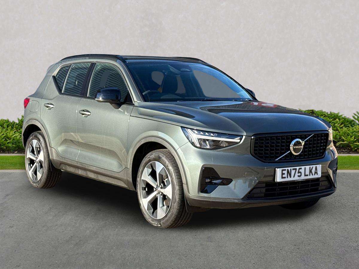 2026 Volvo XC40