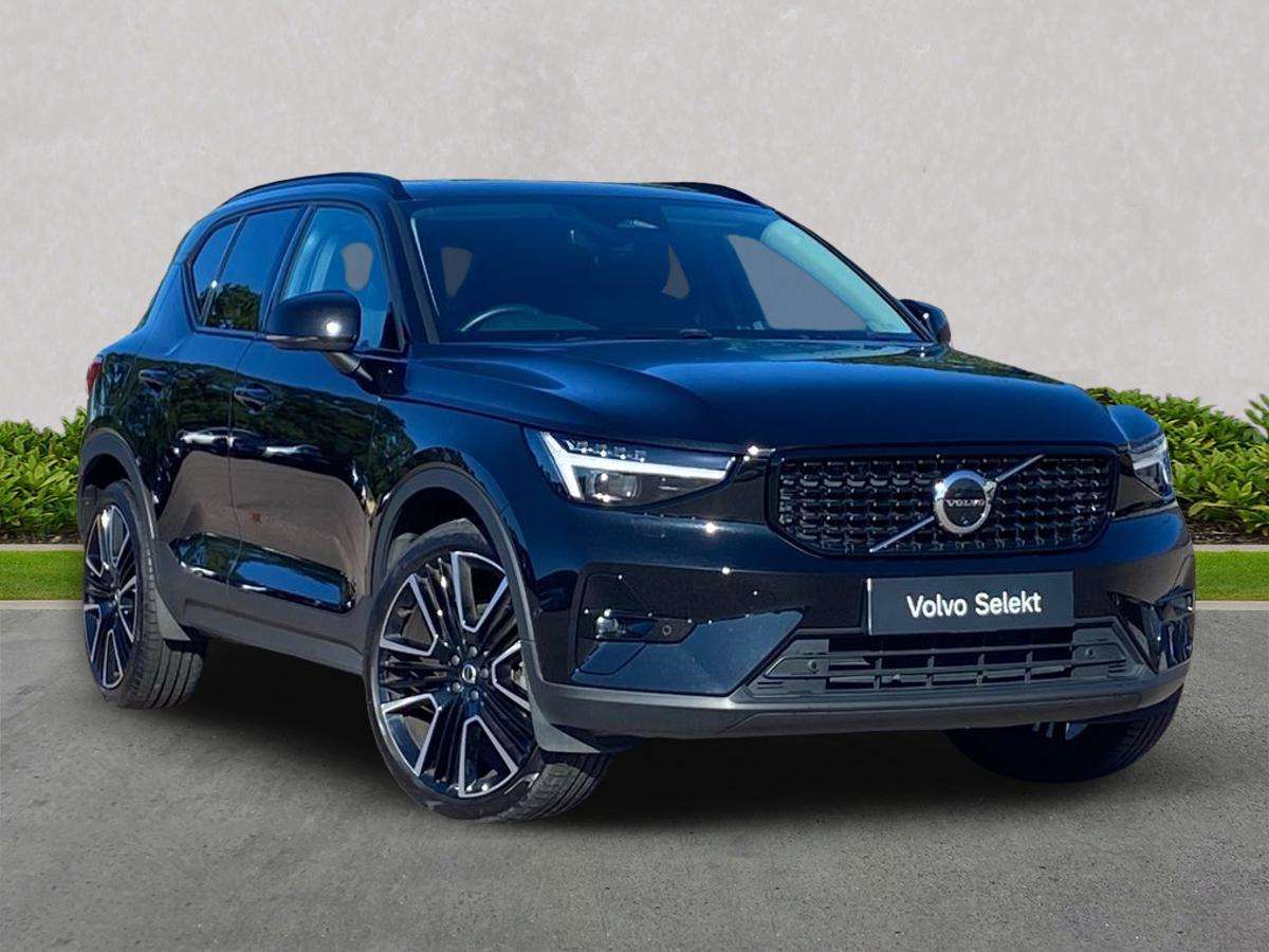 2025 Volvo XC40