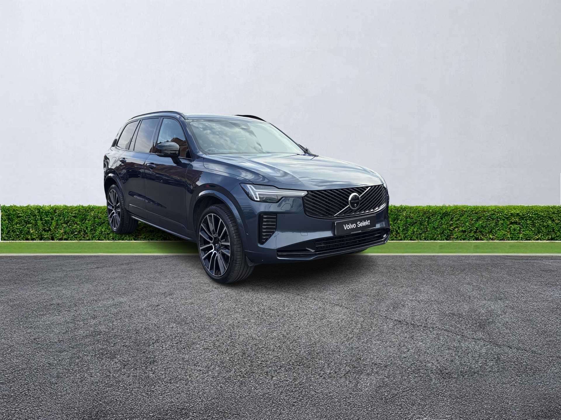 VOLVO XC90 ESTATE 2.0 B5P Ultra Dark 5Dr Awd Geartronic