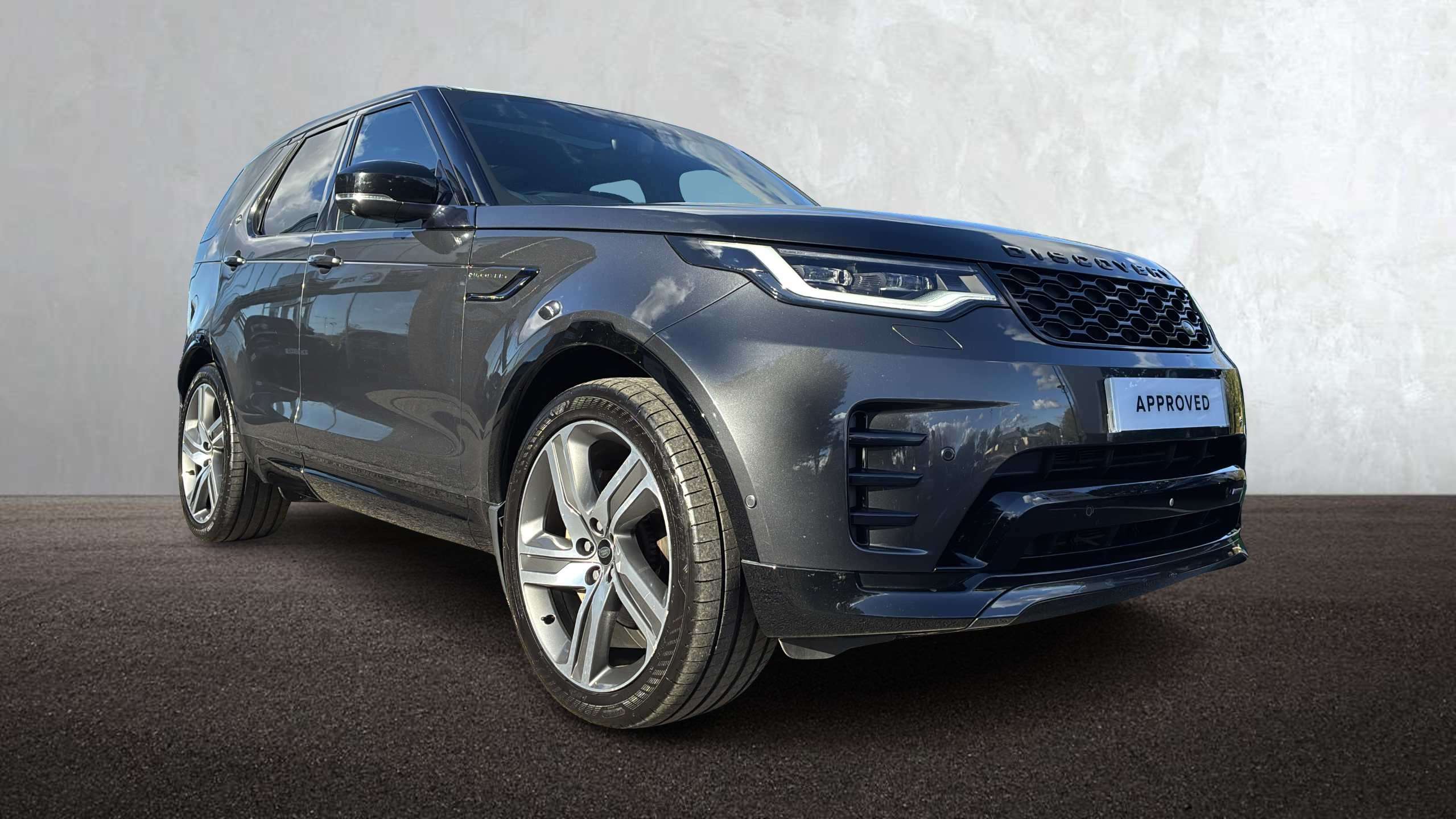 LAND ROVER DISCOVERY DIESEL SW 3.0 D300 R-Dynamic Hse 5Dr Auto
