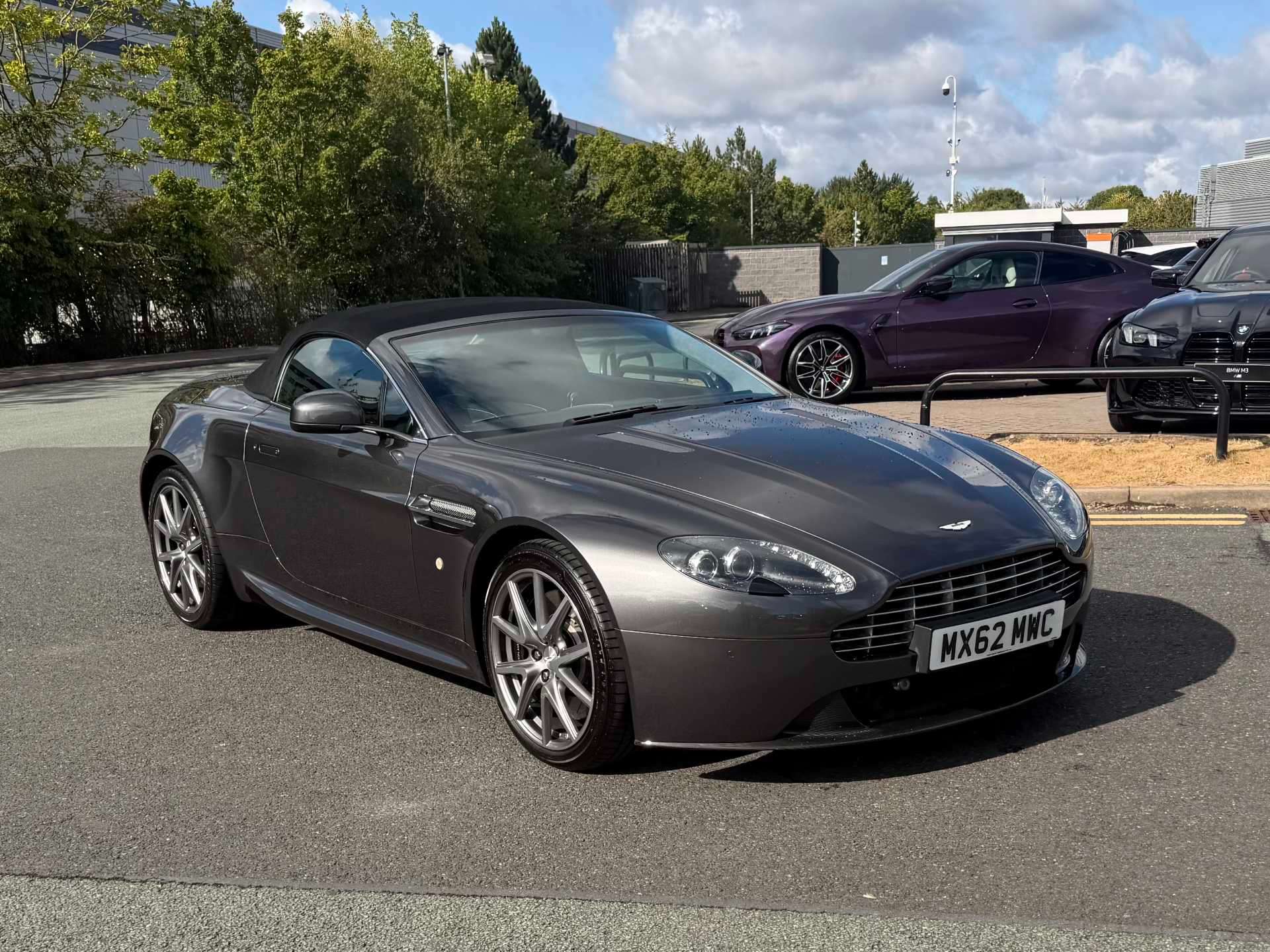 ASTON MARTIN V8 VANTAGE ROADSTER 2Dr Sportshift [420]