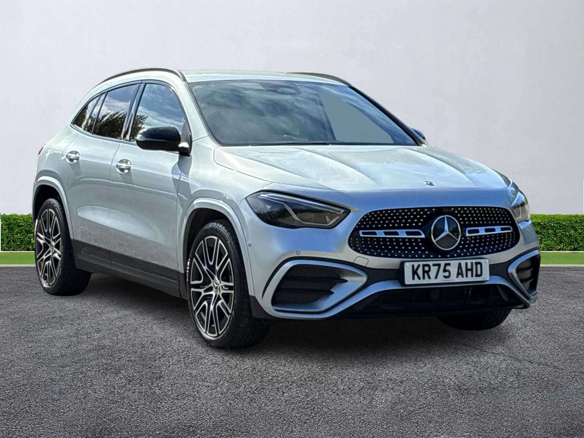MERCEDES-BENZ GLA DIESEL HATCHBACK Gla 220D 4Matic Amg Line Premium 5Dr Auto