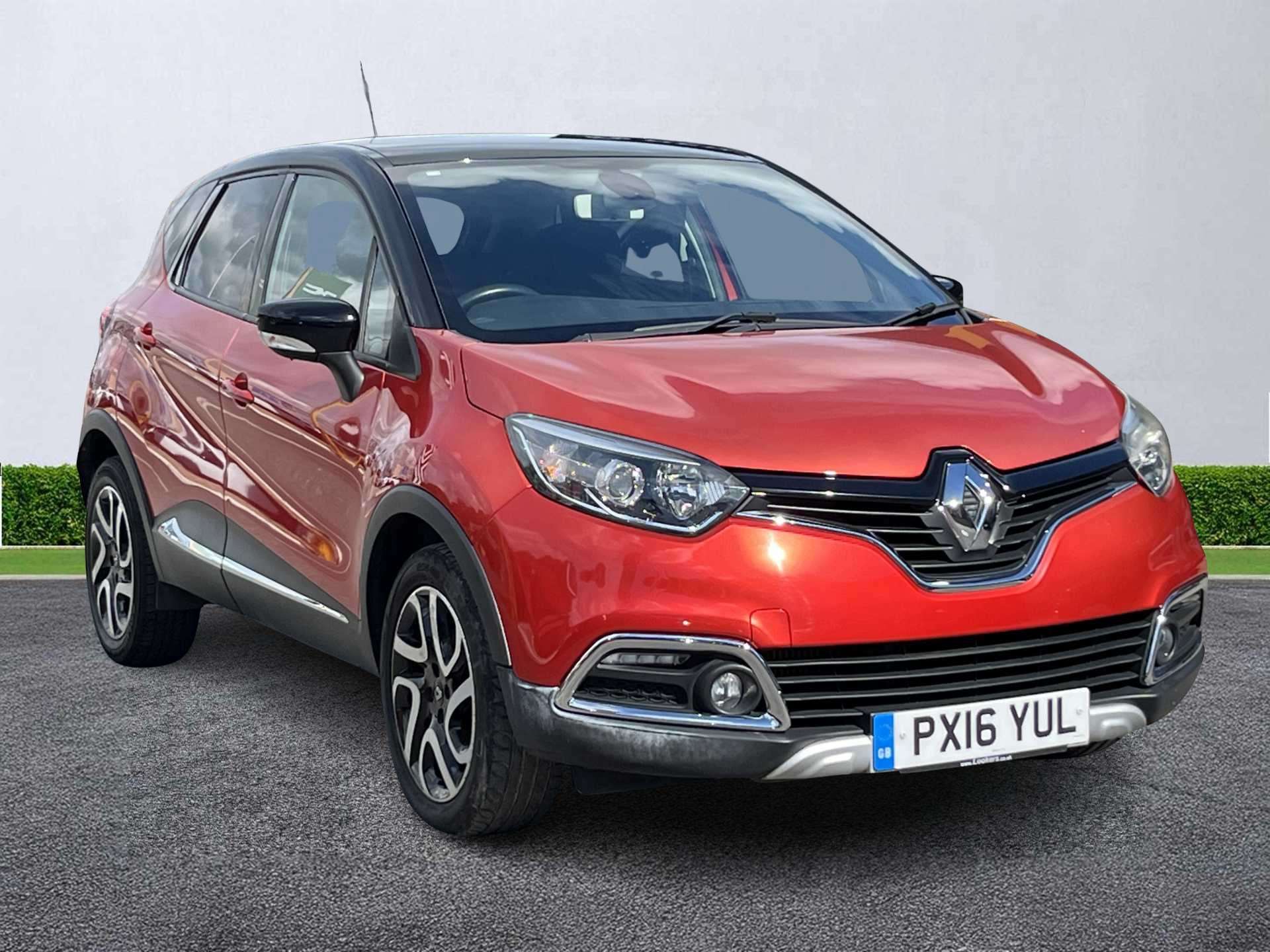 2016 RENAULT CAPTUR DIESEL HATCHBACK 2016 1.5 DCI 110 SIGNATURE NAV 5DR SATNAV SENSORS CRUISE... photo