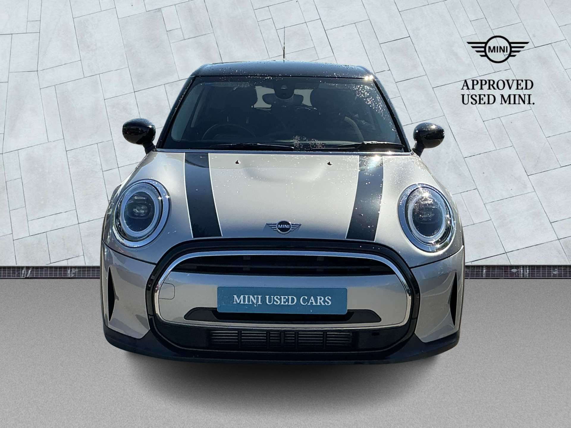 Used MINI HATCHBACK 1.5 Cooper Classic Premium 5Dr Auto 2023 | Lookers MINI