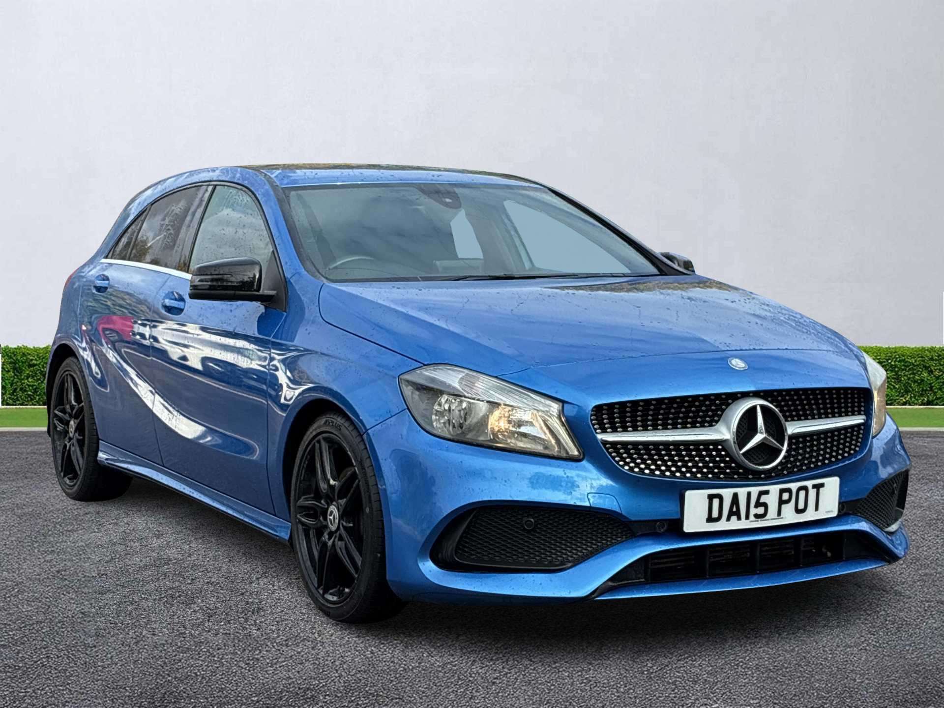 MERCEDES-BENZ A CLASS HATCHBACK A160 Amg Line 5Dr