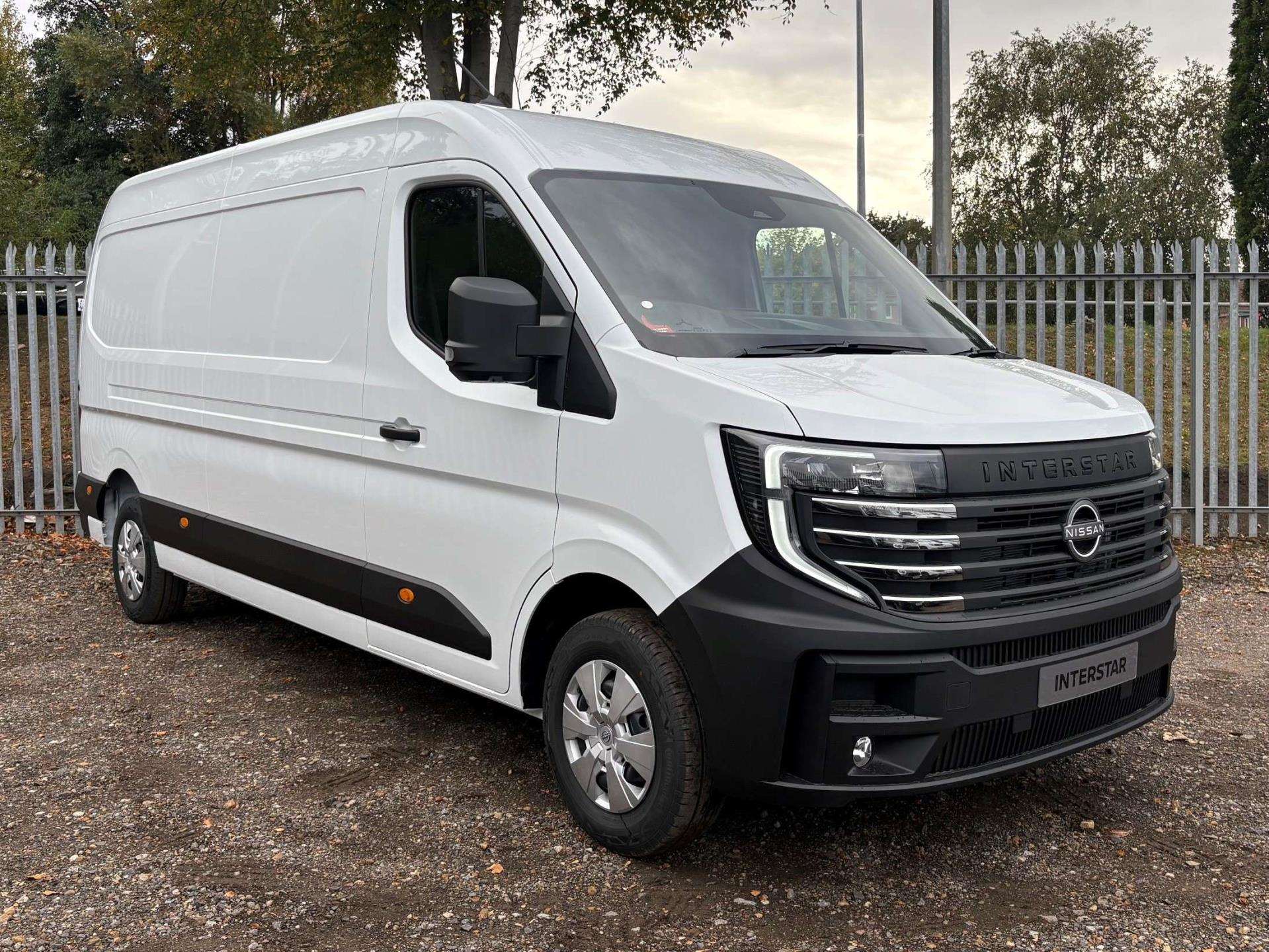 NISSAN INTERSTAR F35 L3 DIESEL 2.0 Dci 130Ps H2 Acenta Van