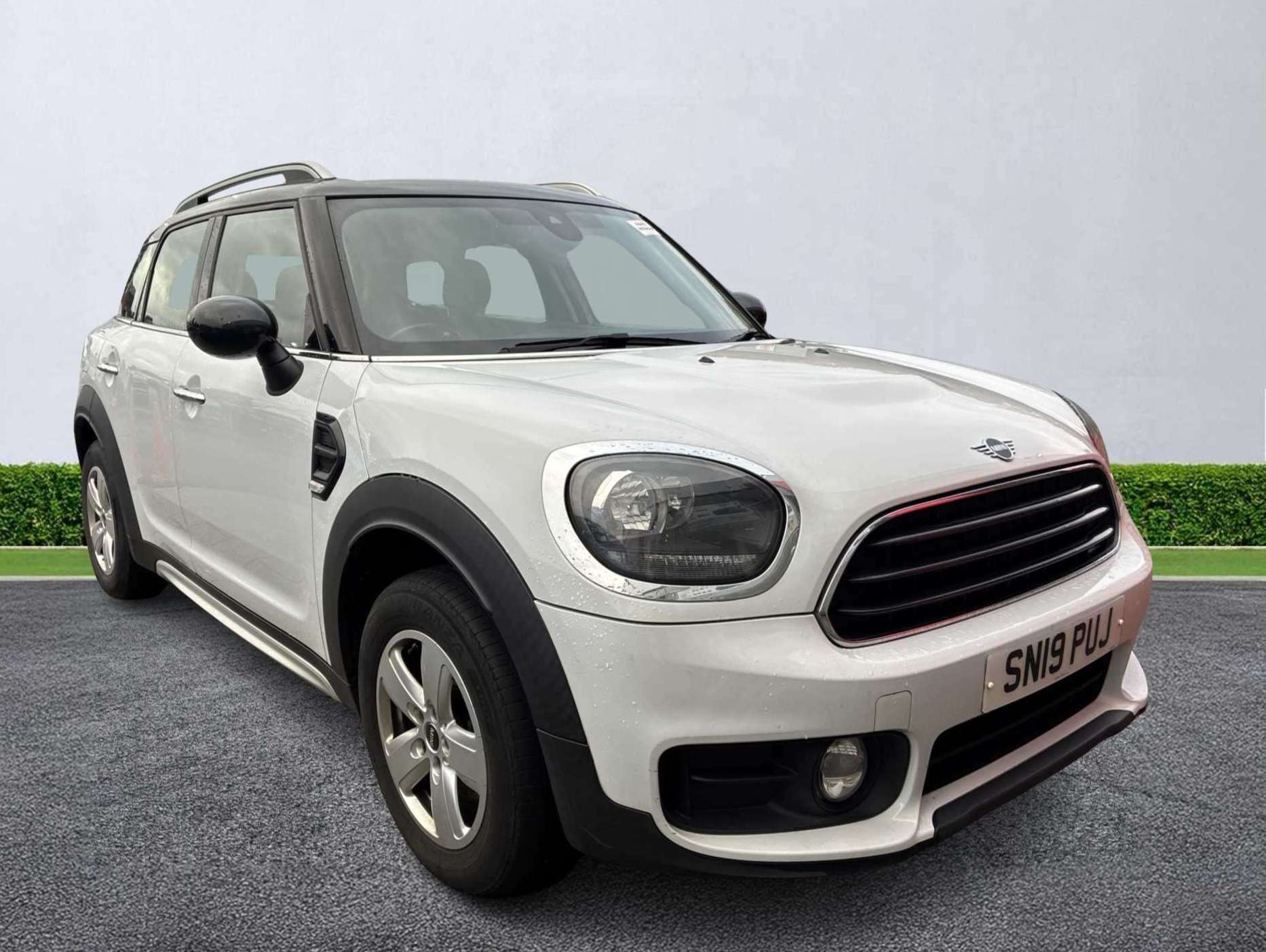 MINI COUNTRYMAN HATCHBACK 1.5 Cooper Classic 5dr