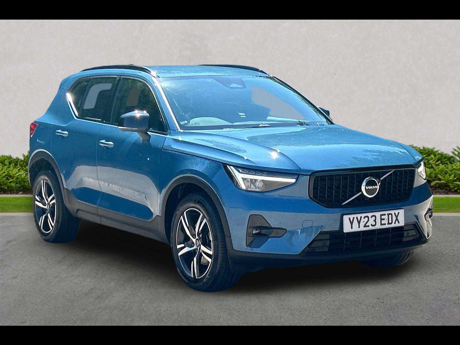 VOLVO XC40 ESTATE 2.0 B3P Plus Dark 5Dr Auto