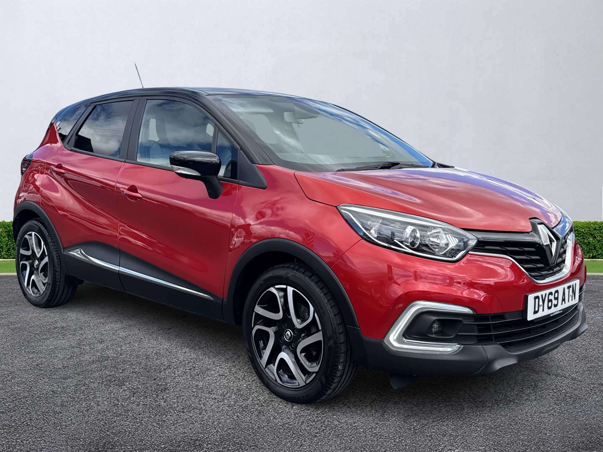 RENAULT CAPTUR HATCHBACK 1.3 Tce 150 Iconic 5Dr Edc