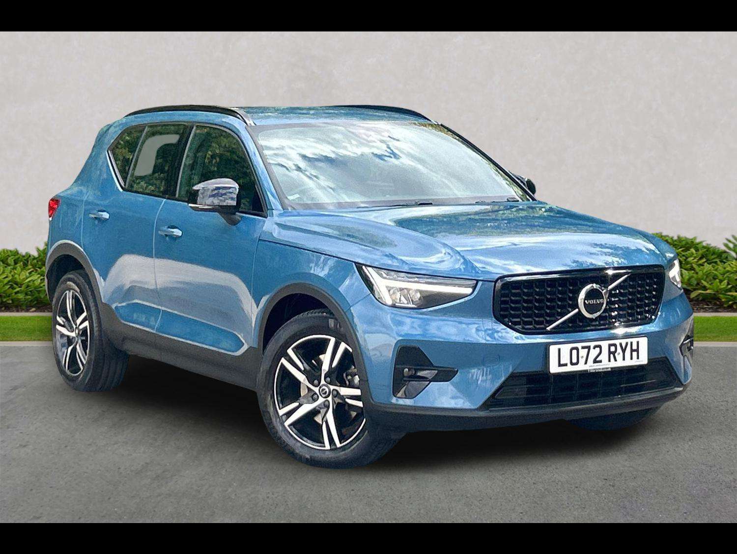 VOLVO XC40 ESTATE 2.0 B3P Plus Dark 5Dr Auto