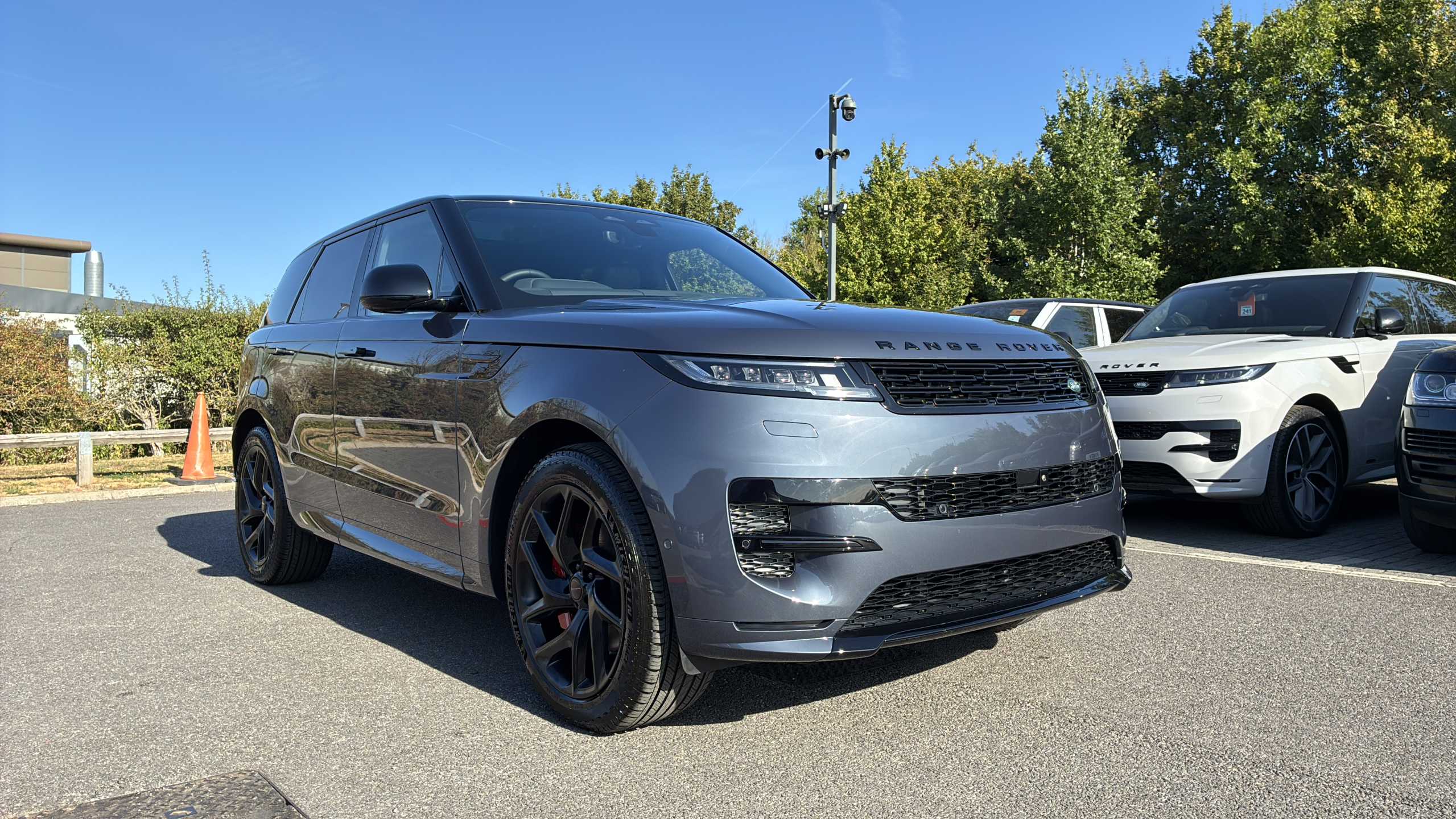 LAND ROVER RANGE ROVER SPORT ESTATE SPECIAL EDITIONS 3.0 D250 Edition 5Dr Auto